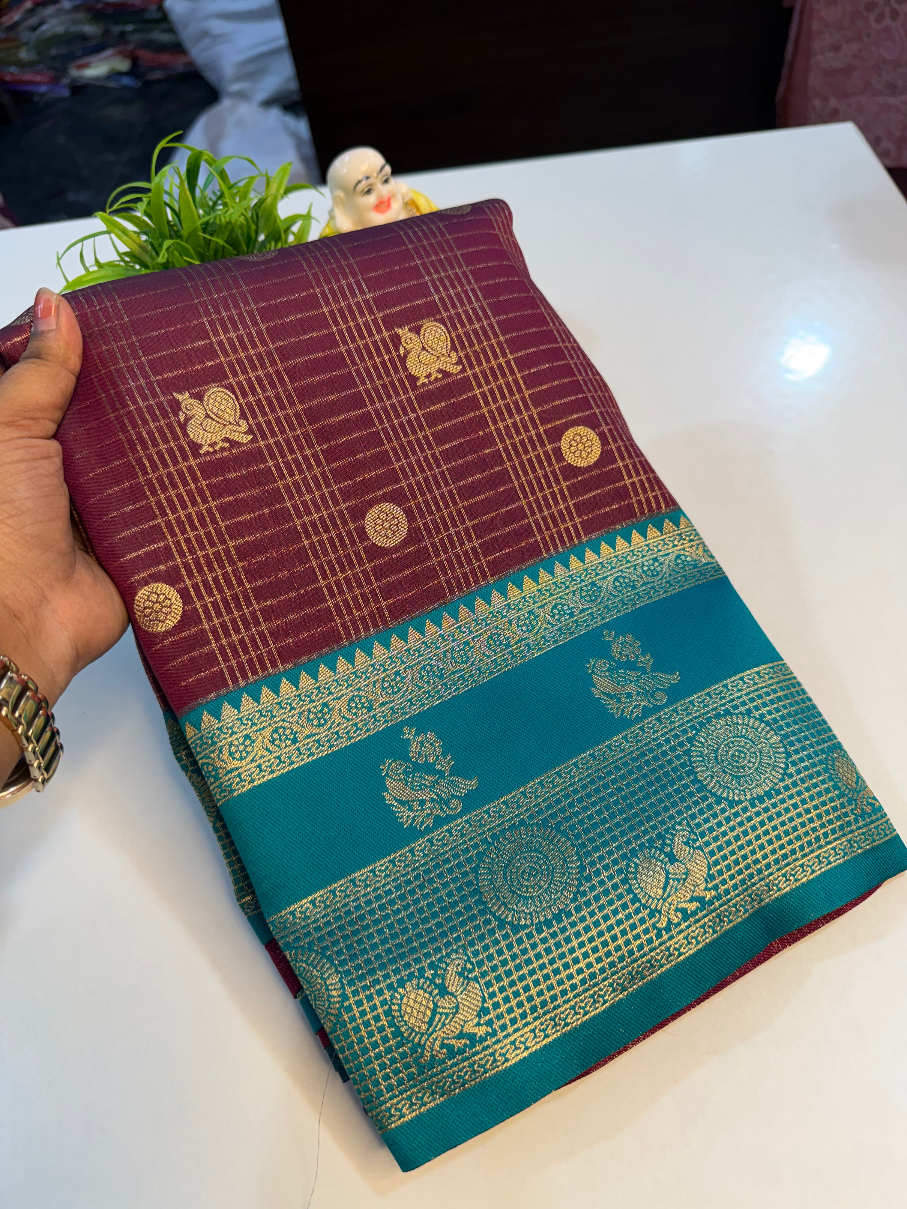 Premium Semi Silk Saree with Peacock Design & Rich Pallu…