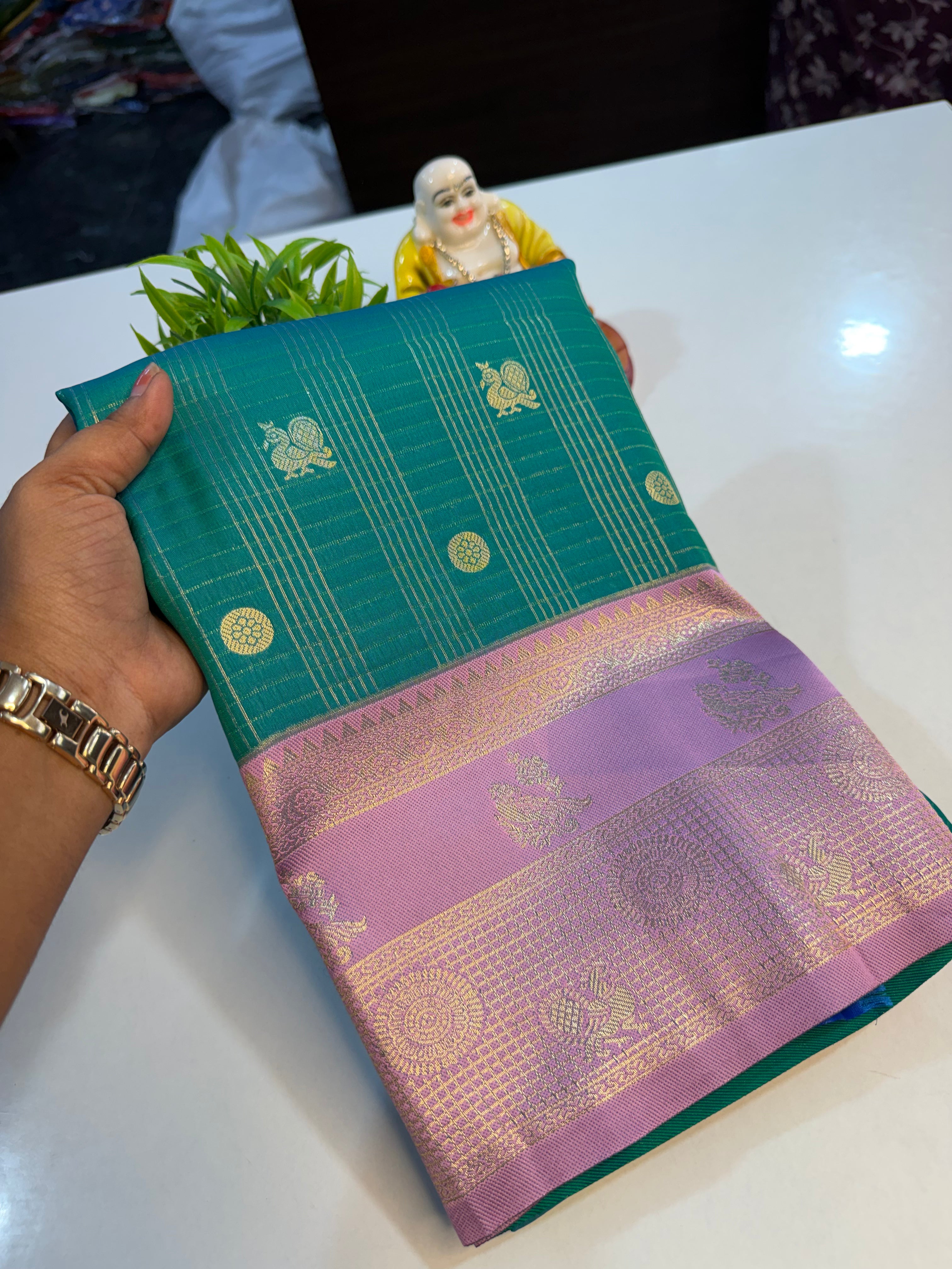 Premium Semi Silk Saree with Peacock Design & Rich Pallu…