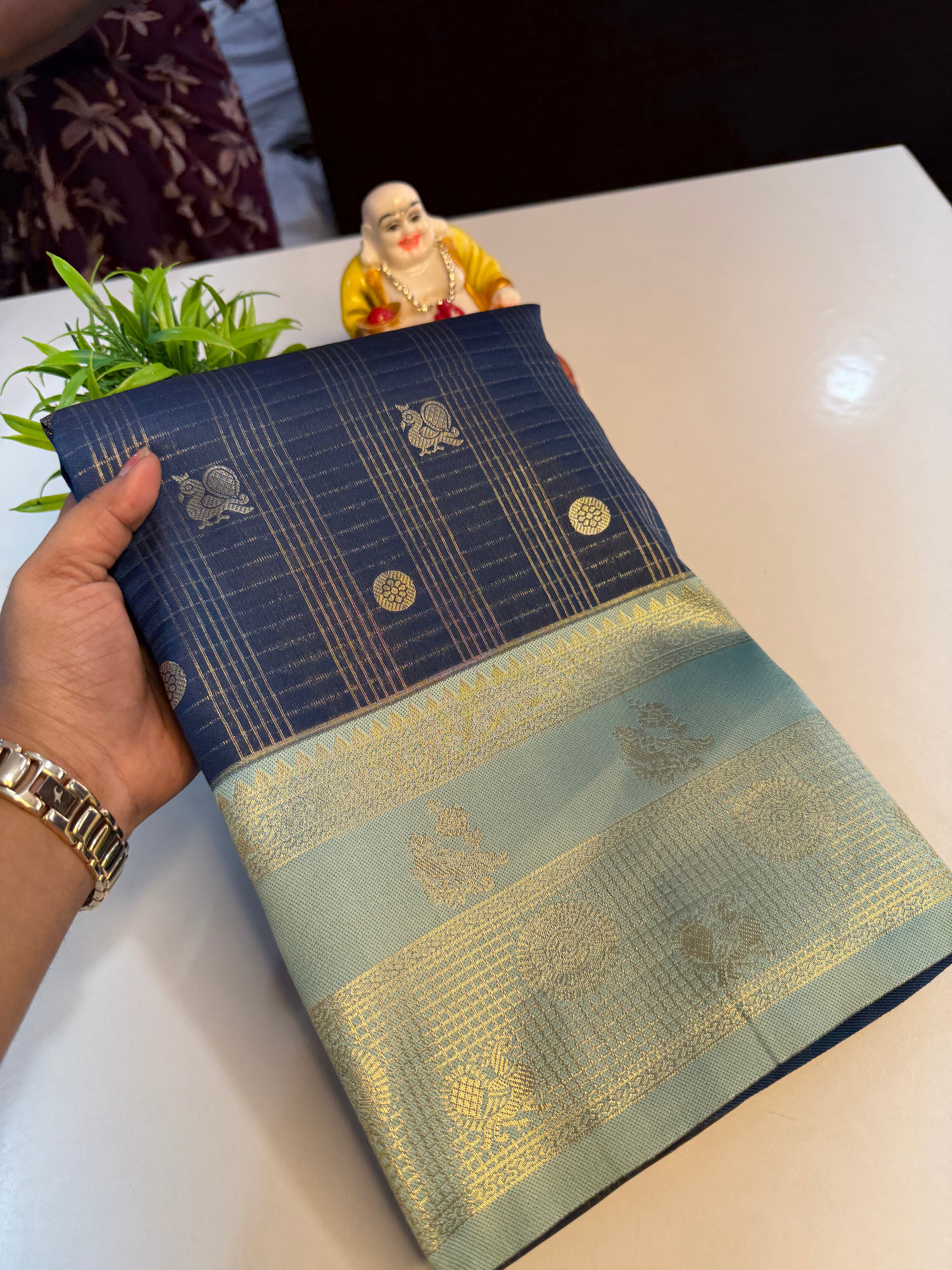 Premium Semi Silk Saree with Peacock Design & Rich Pallu…