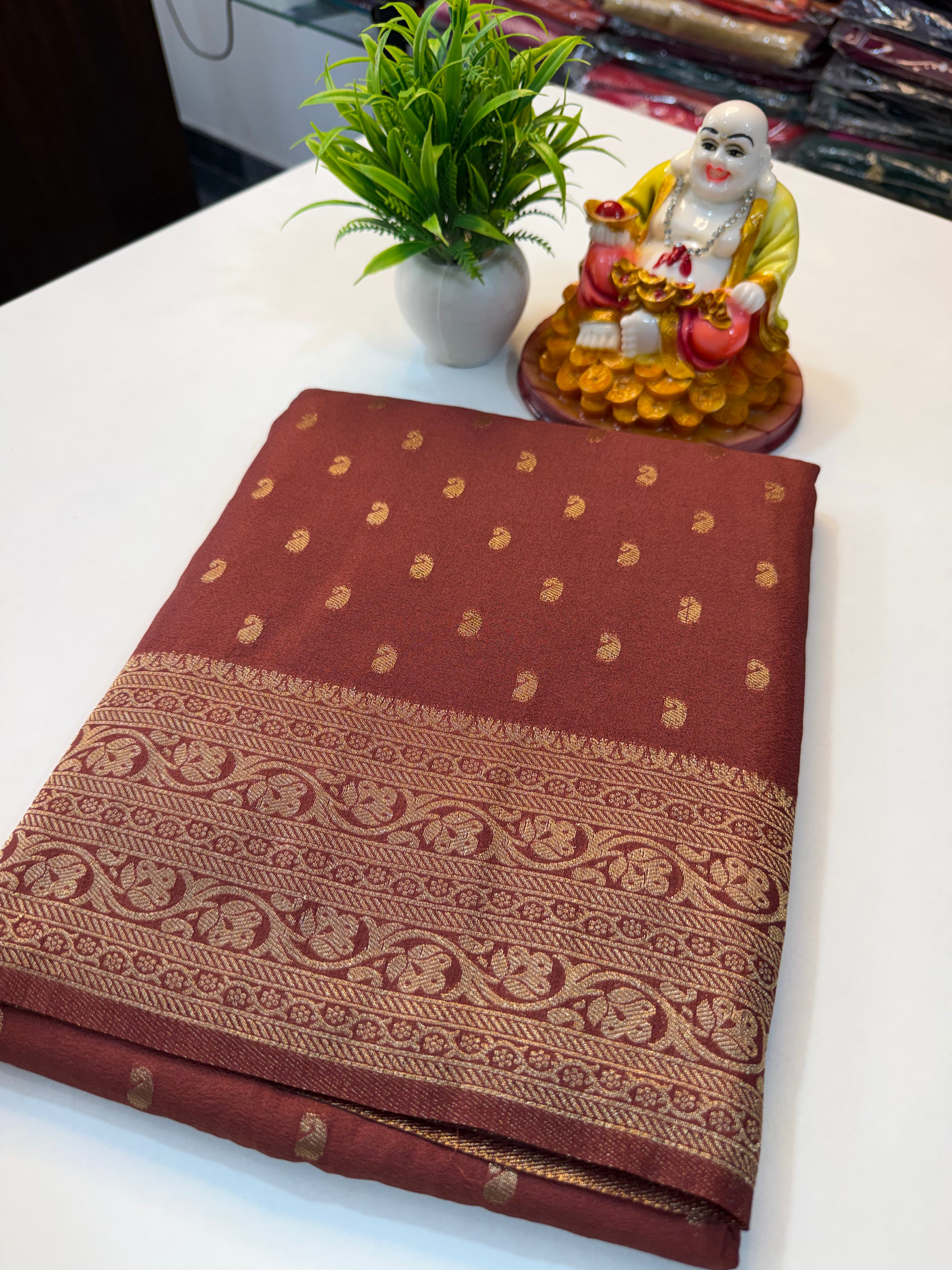 Beautiful Georgette Saree with Mango Buttas & Rich pallu …