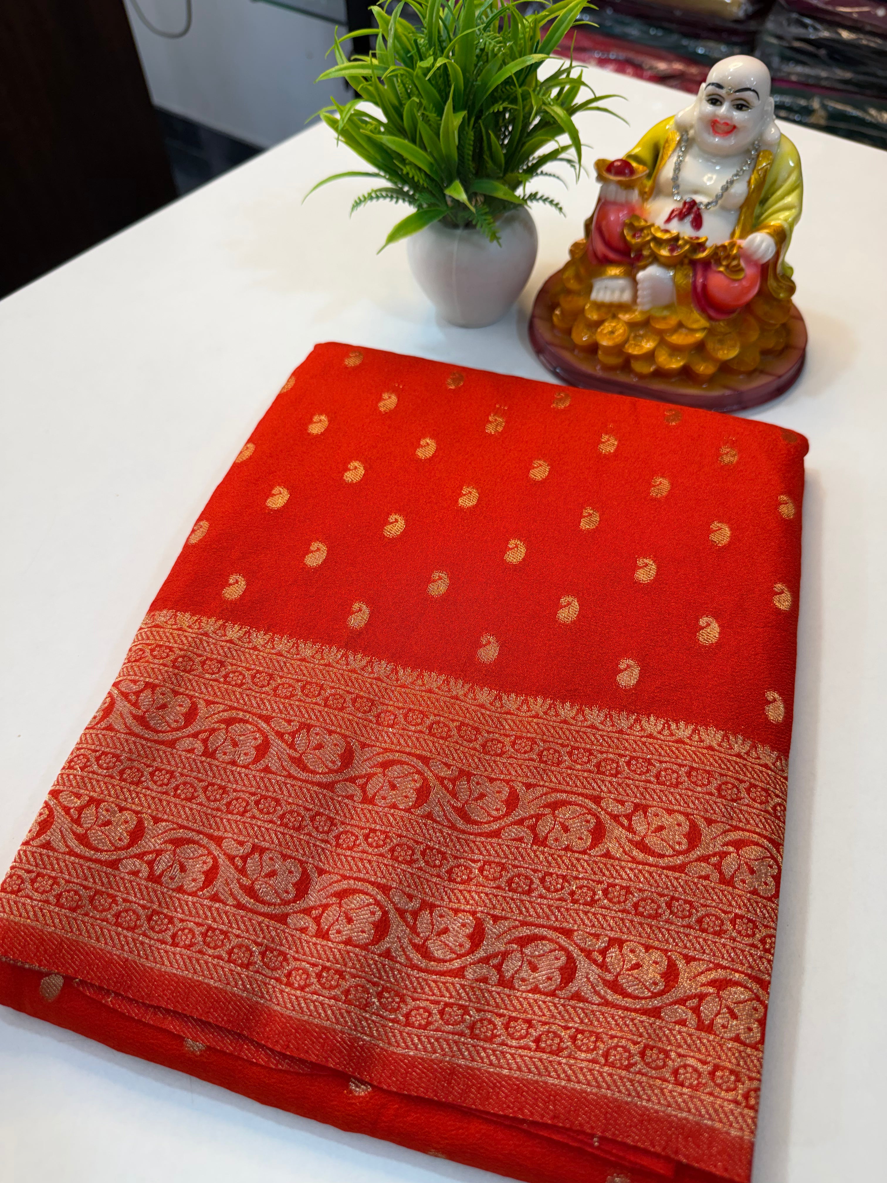 Beautiful Georgette Saree with Mango Buttas & Rich pallu …