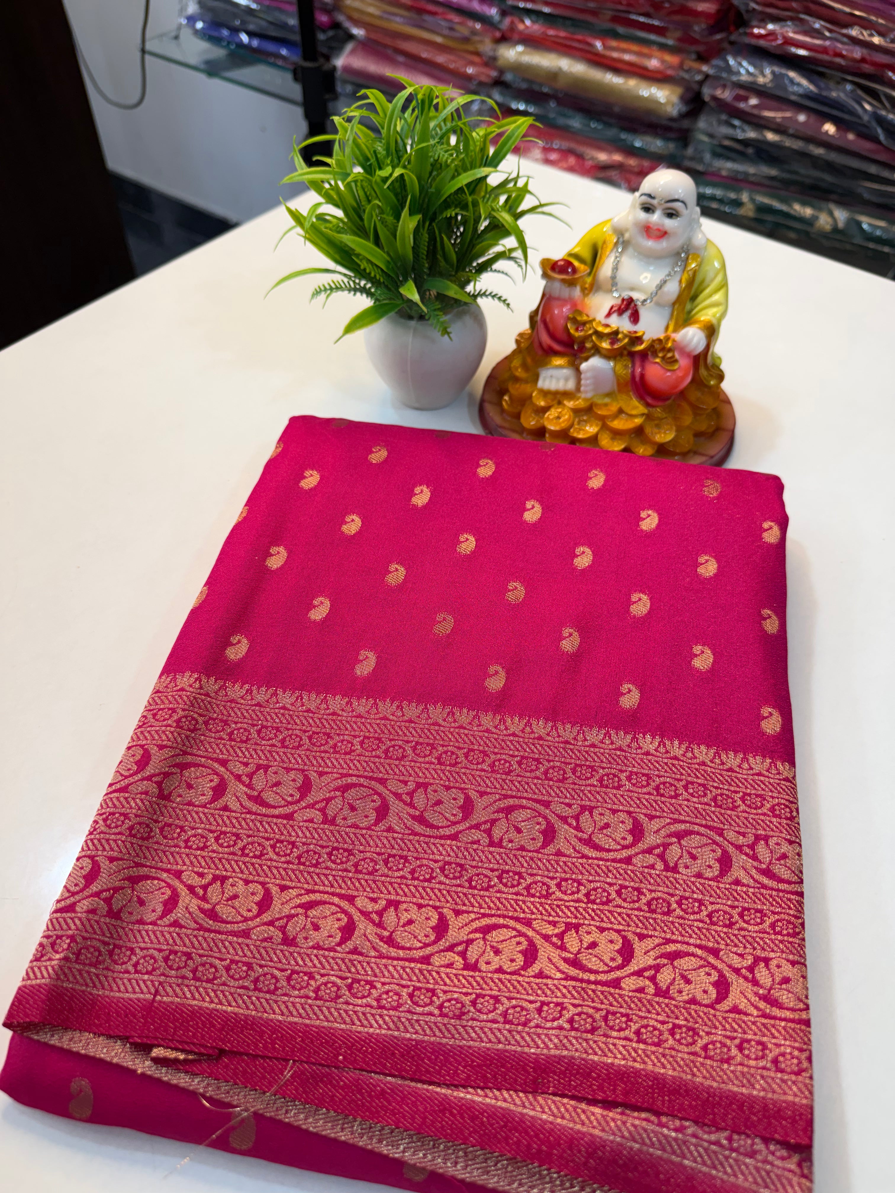 Beautiful Georgette Saree with Mango Buttas & Rich pallu …