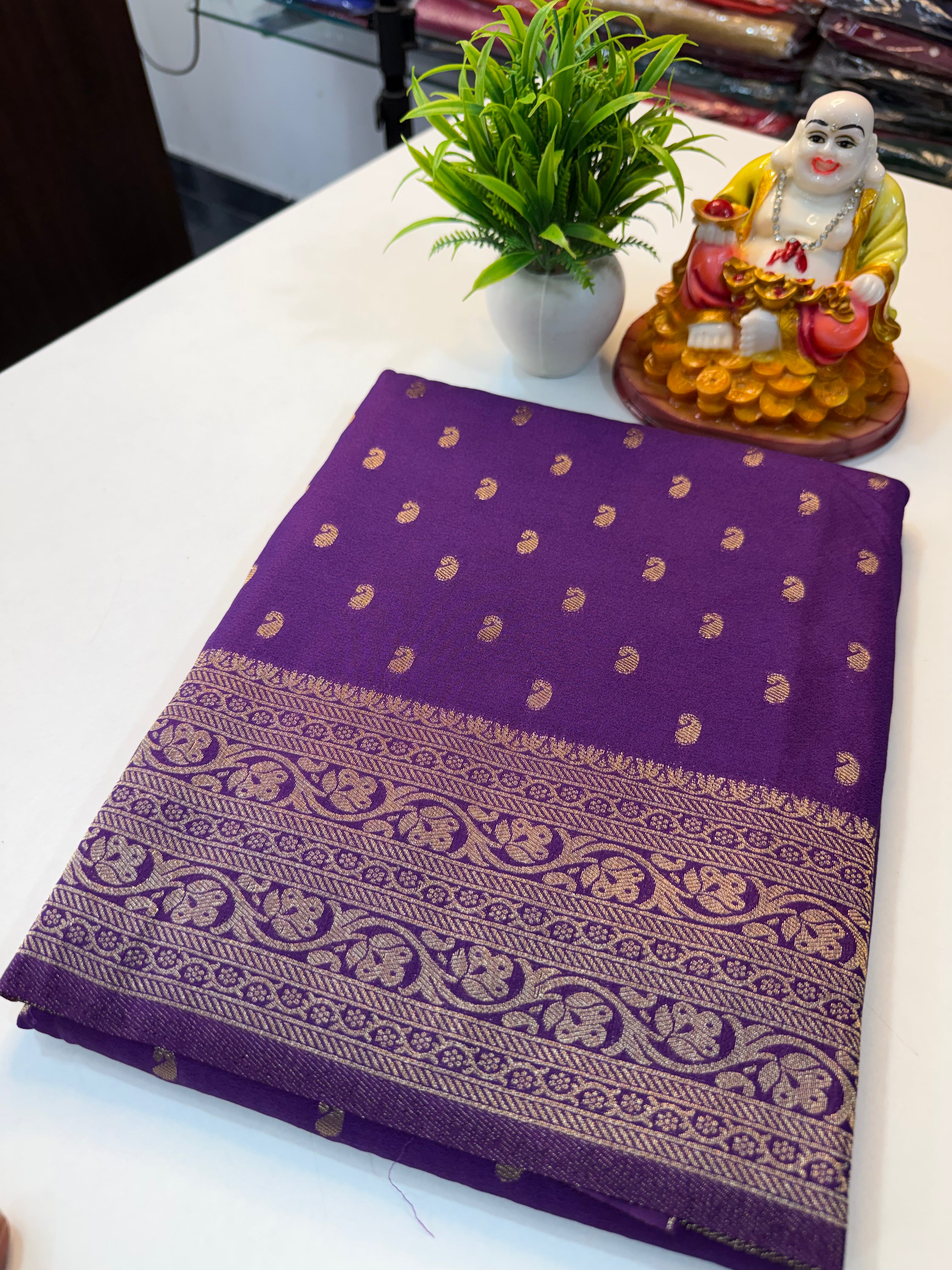 Beautiful Georgette Saree with Mango Buttas & Rich pallu …