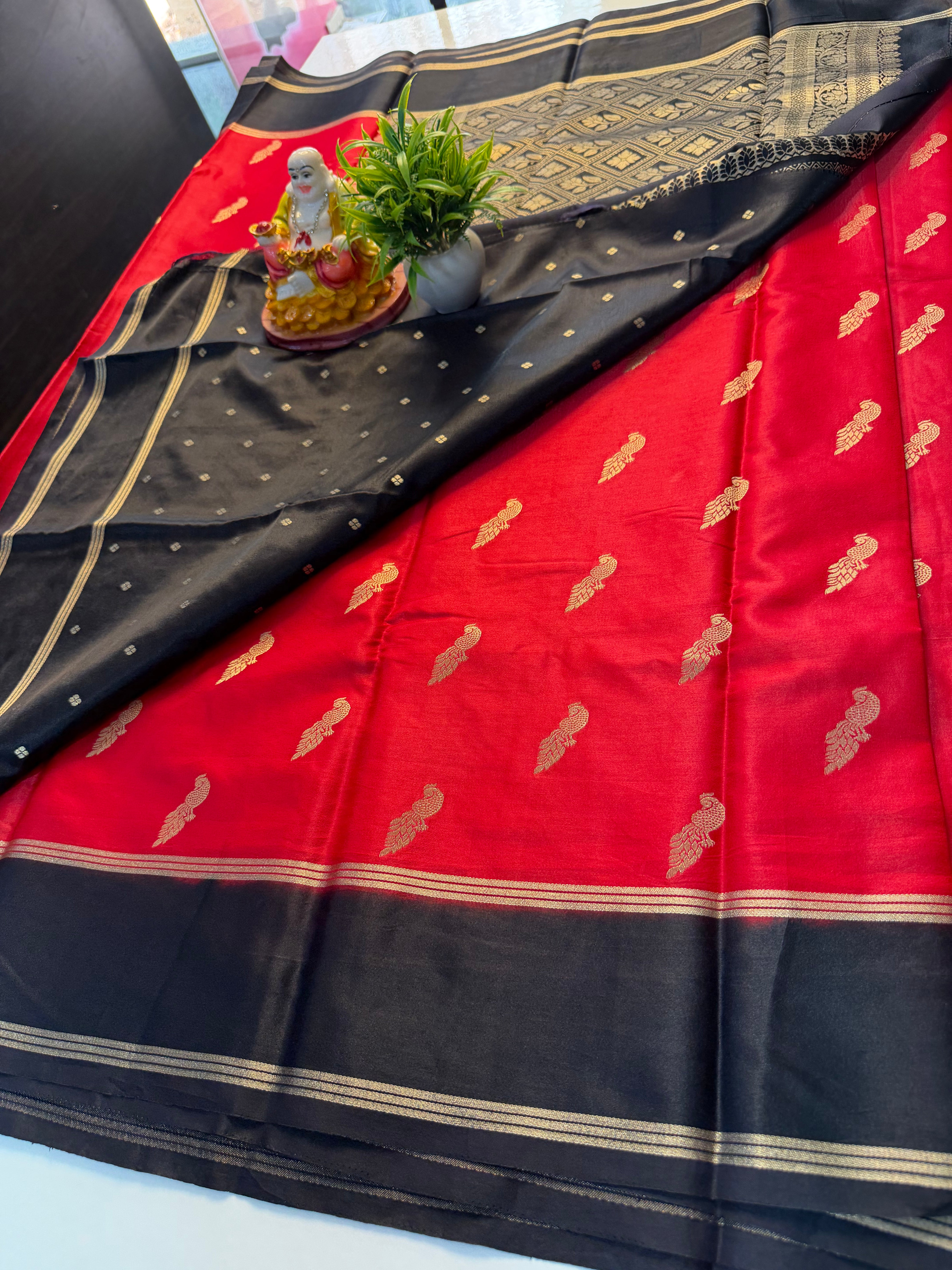 Premium Gajji Silk Saree with Peacock Design & Rich Pallu