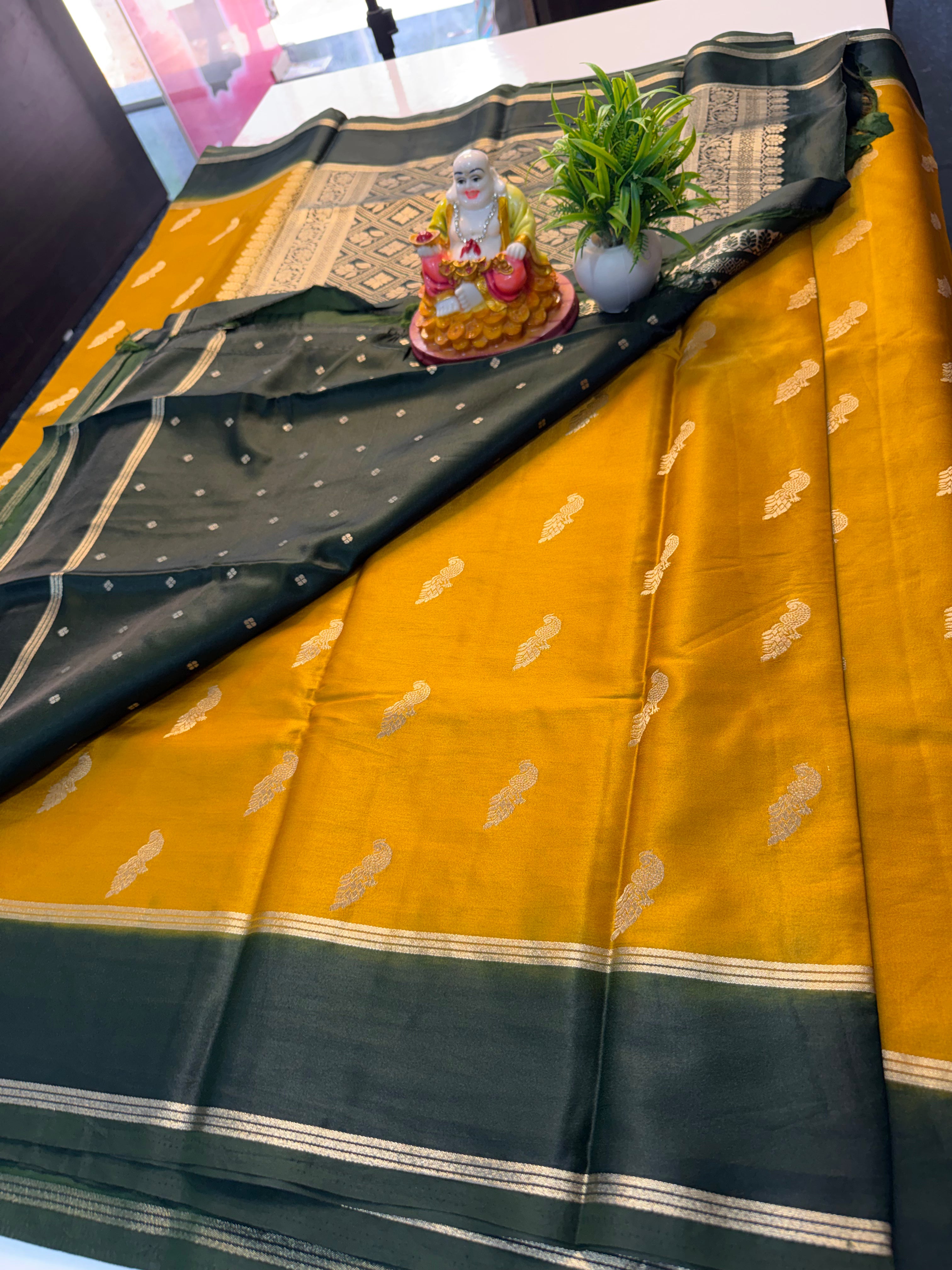 Premium Gajji Silk Saree with Peacock Design & Rich Pallu