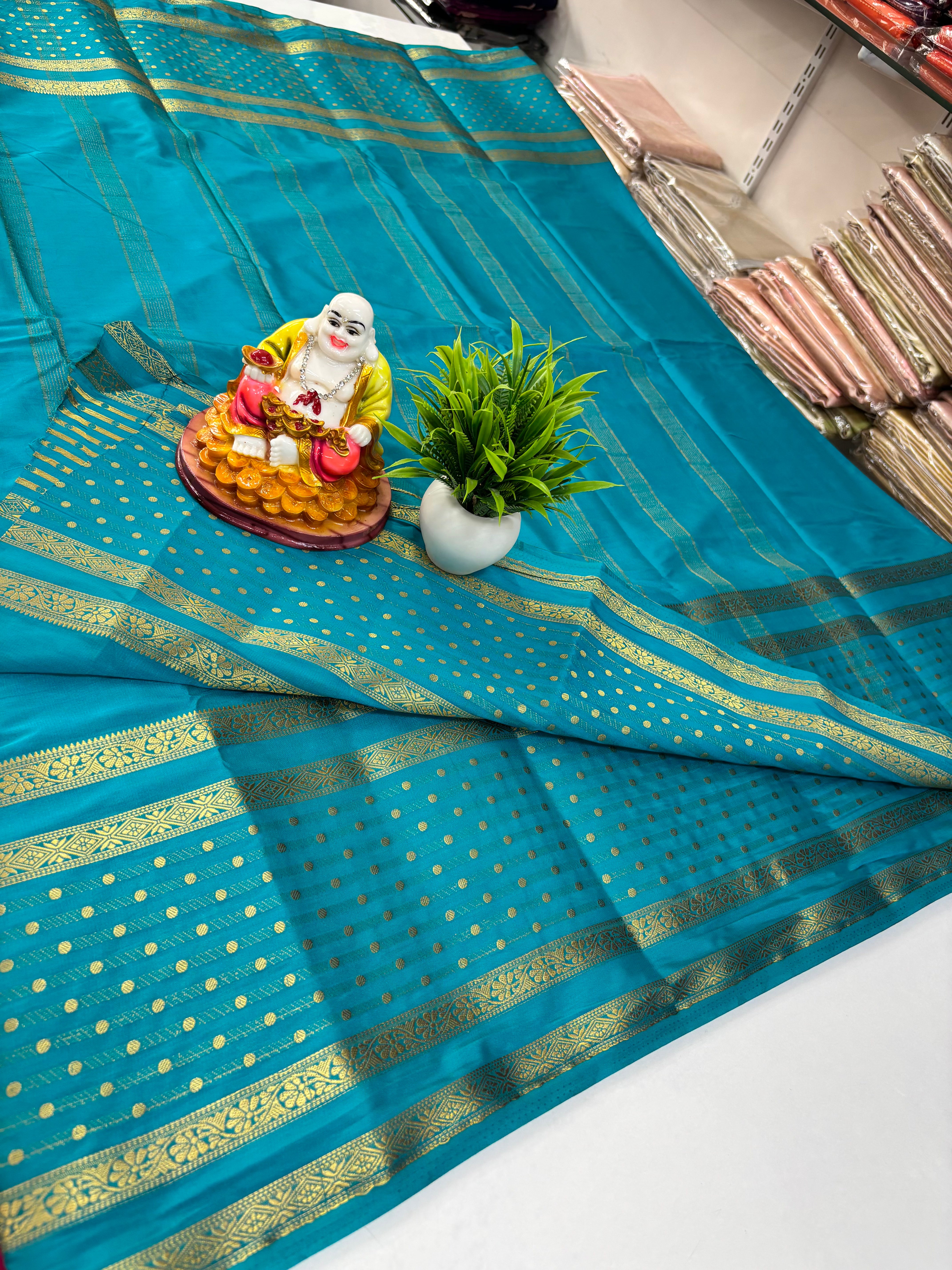 Semi Crepe Saree with Bindi Border and Self Colors