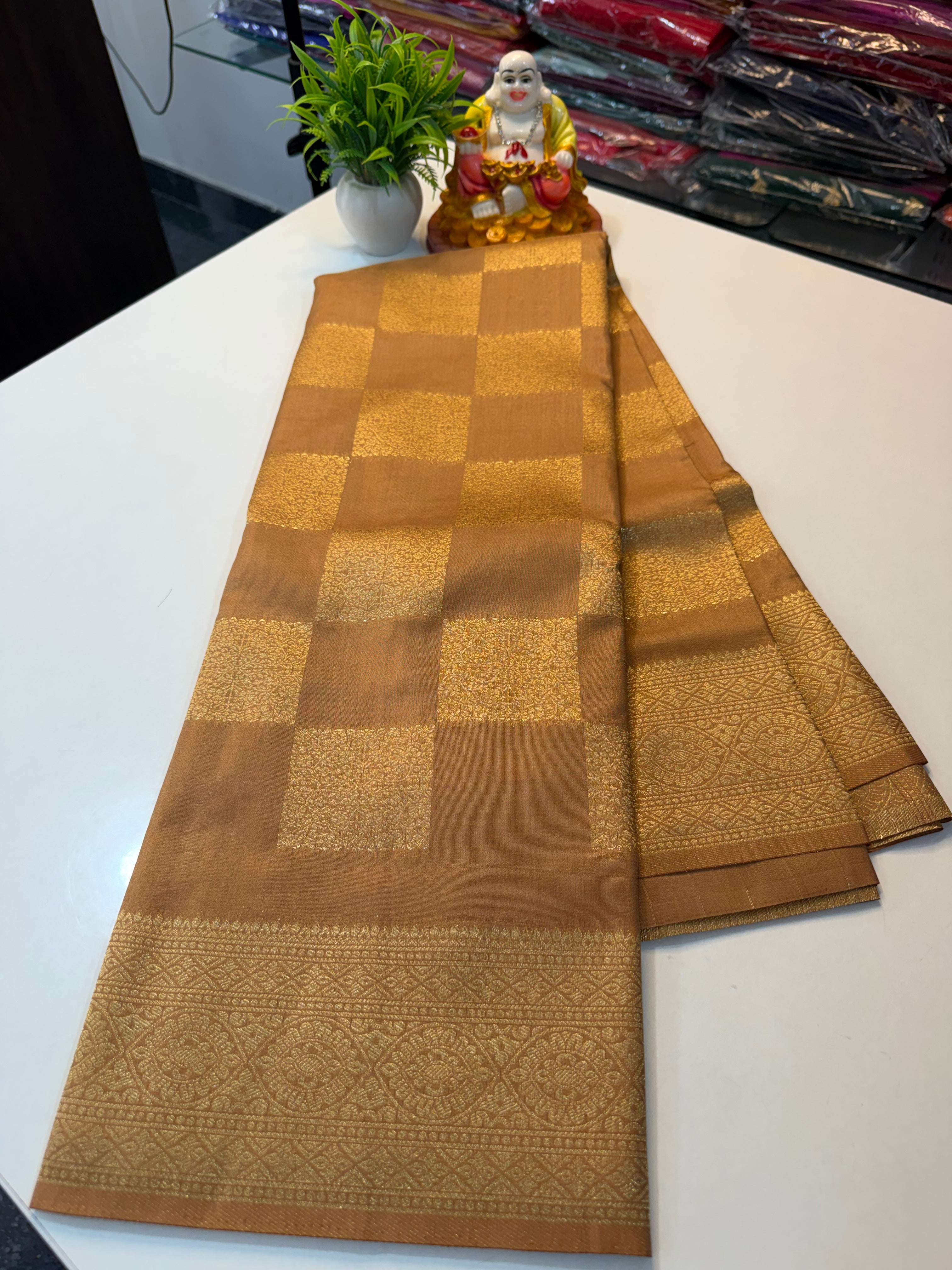 Premium Georgette Saree with Rich Pallu & Butta Blouse…