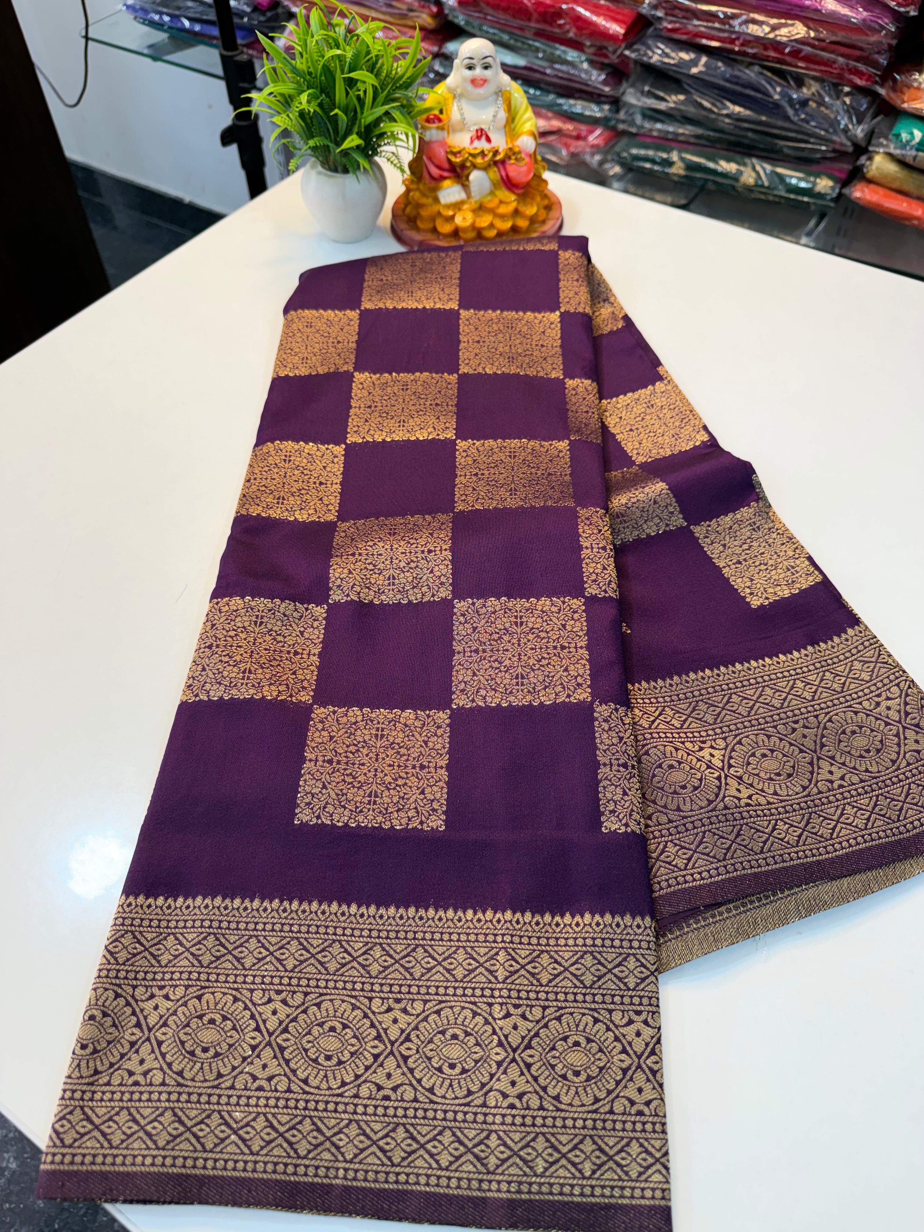 Premium Georgette Saree with Rich Pallu & Butta Blouse…