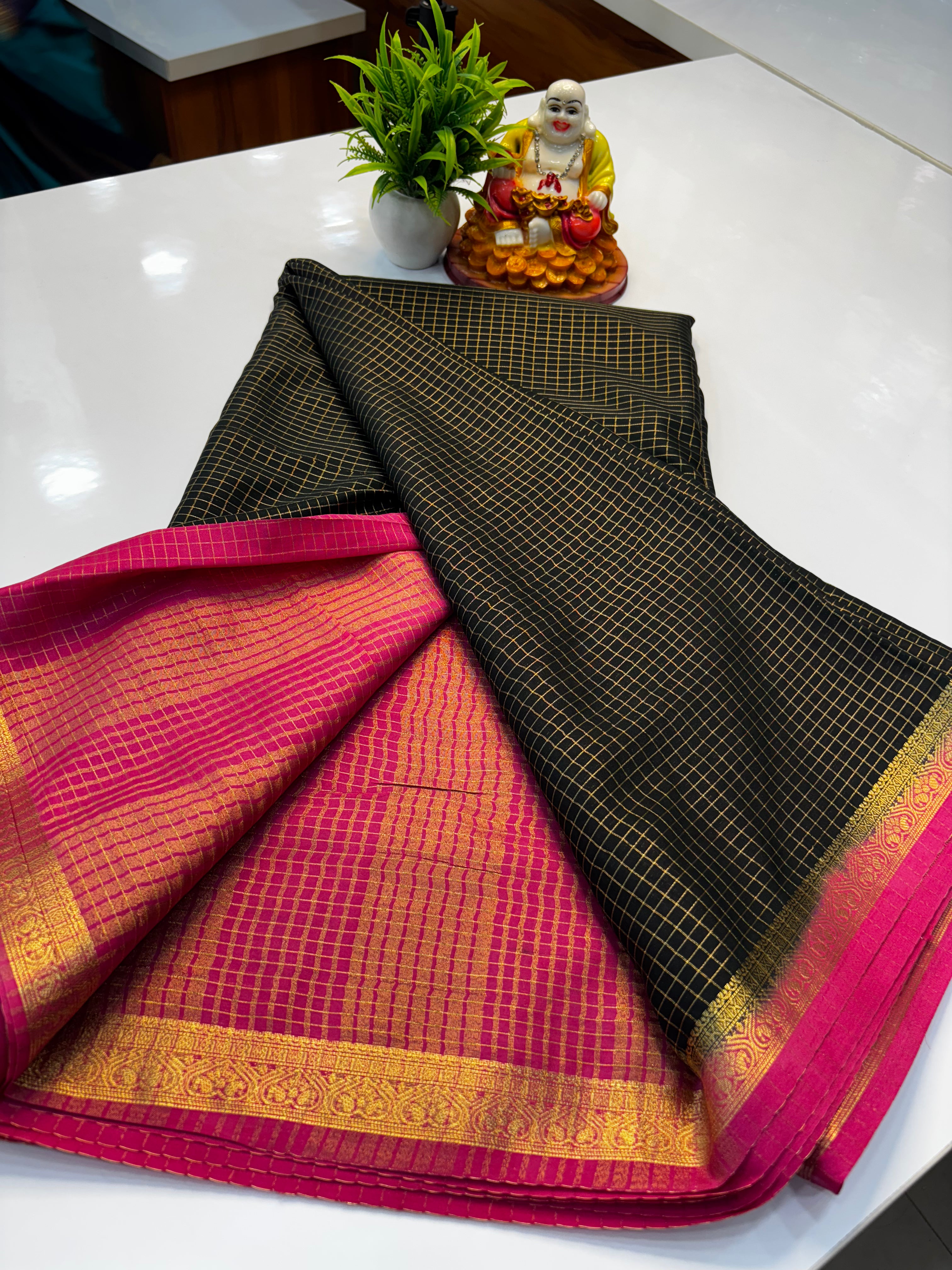 Mysore Crepe Silk Saree with Checks Pattern & Contrast Border