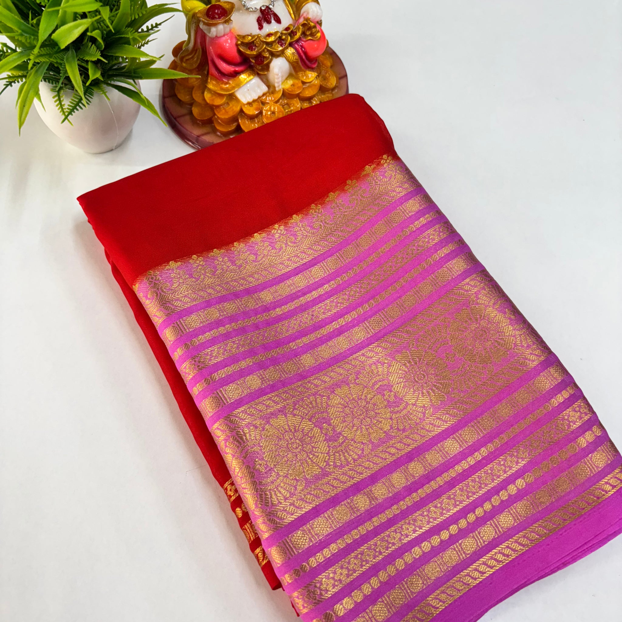 Elegant Semi Crepe Saree with Beautiful Flower Design – Padmavathi Silks and Sarees