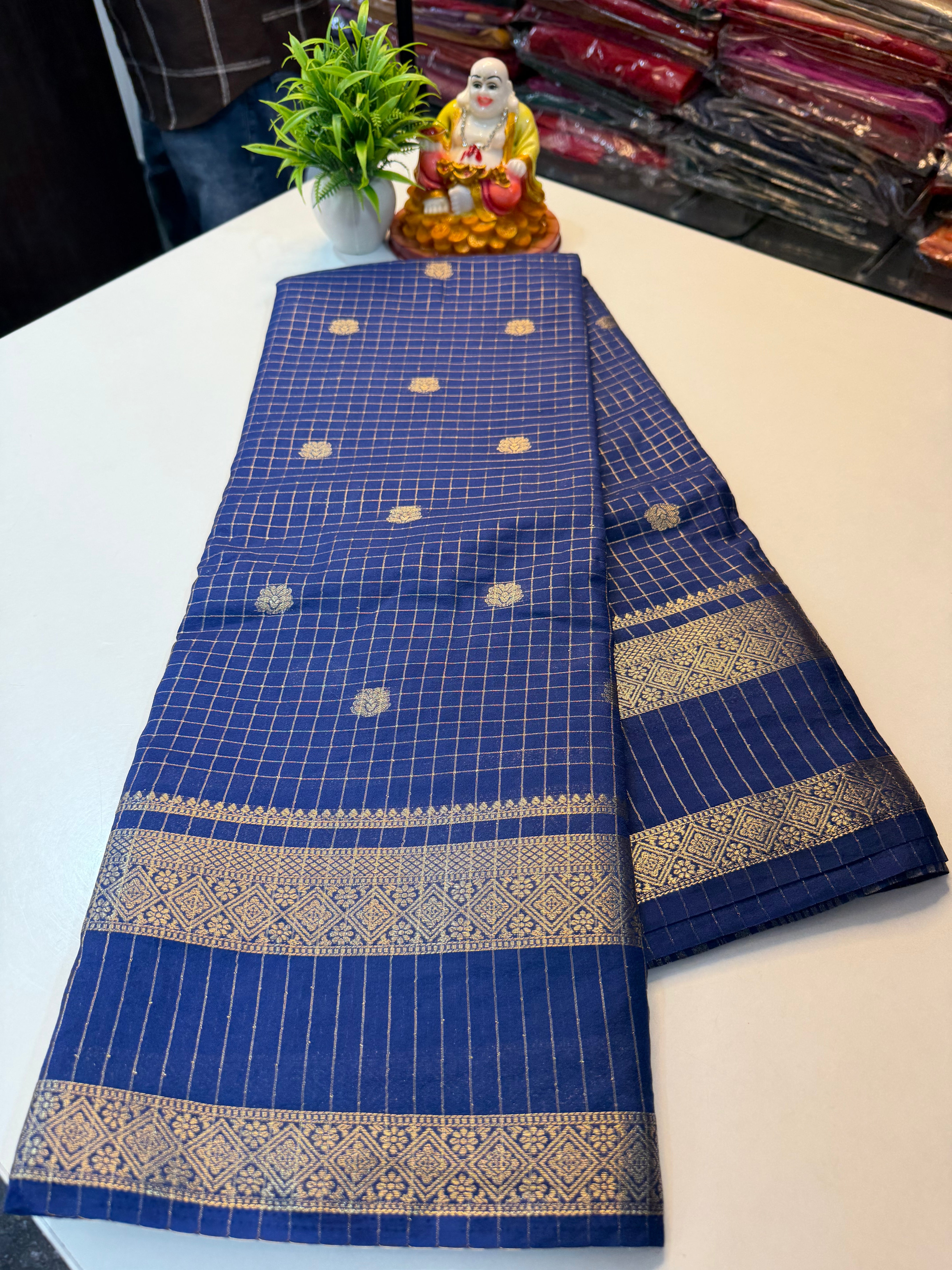 Mysore Crepe Silk Saree with Checks, Buttas &amp; Rich Pallu..