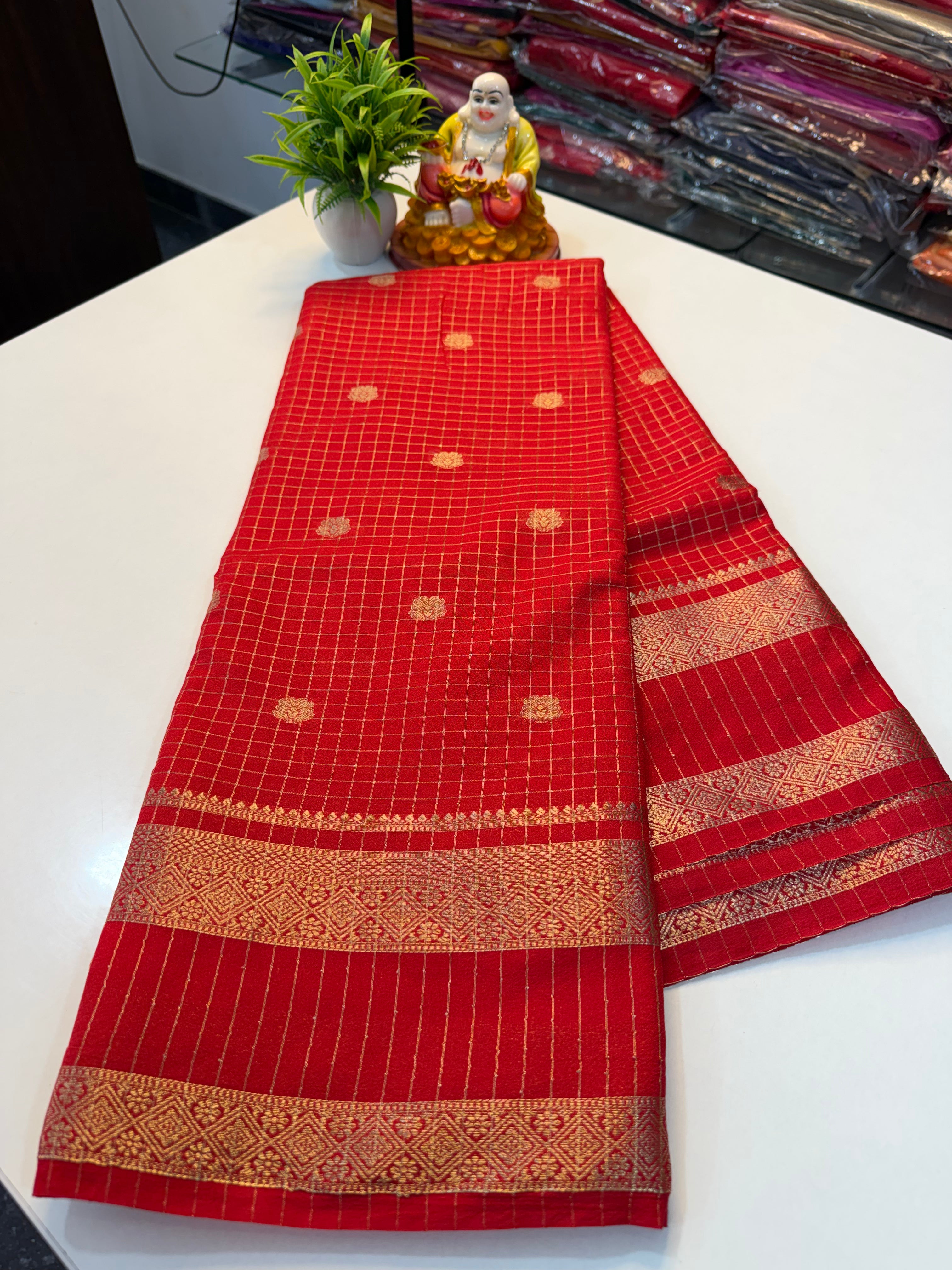 Mysore Crepe Silk Saree with Checks, Buttas &amp; Rich Pallu..