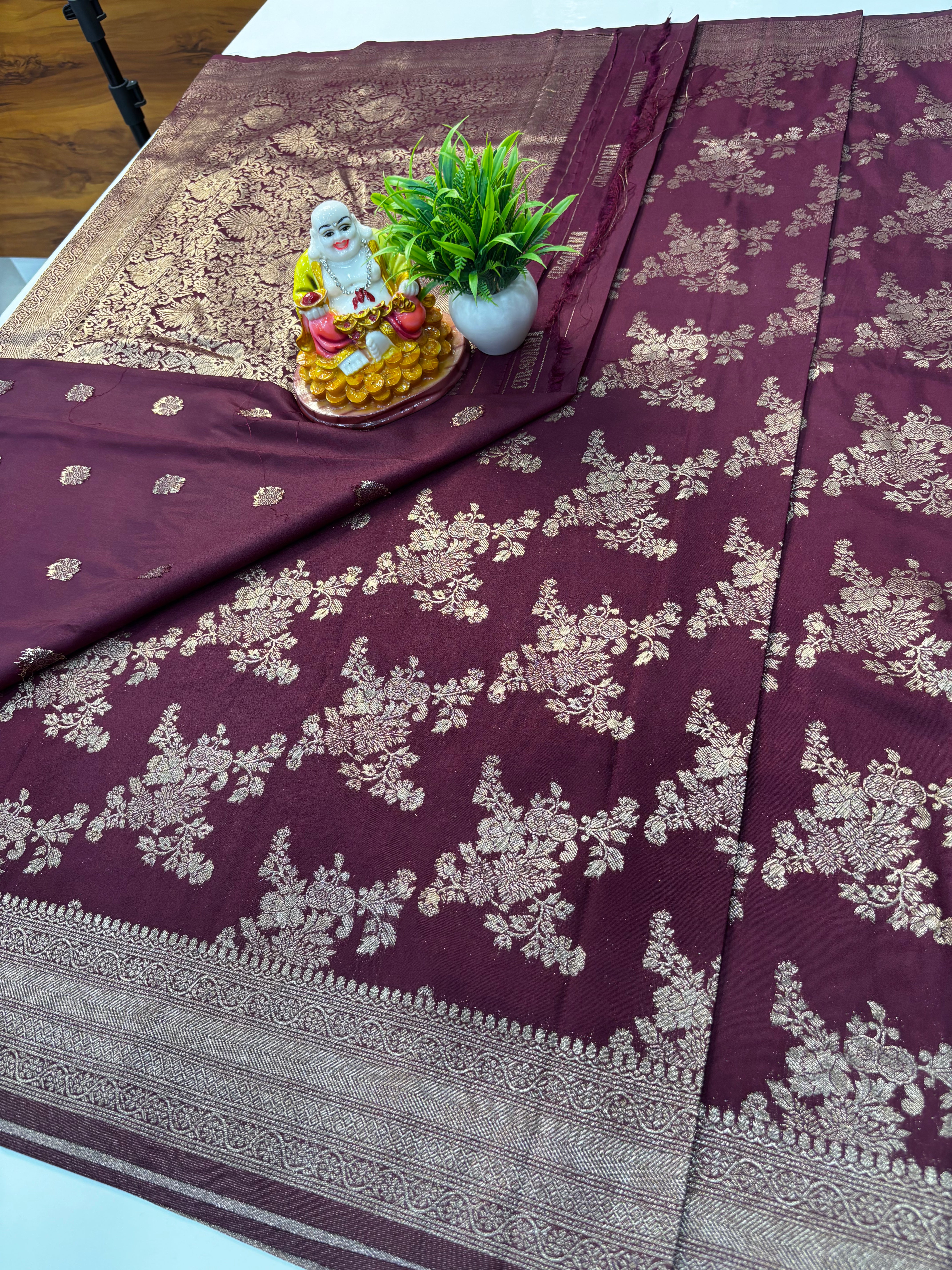 Premium Georgette Saree with Jaal Pattern | Rich Pallu & Butta Blouse