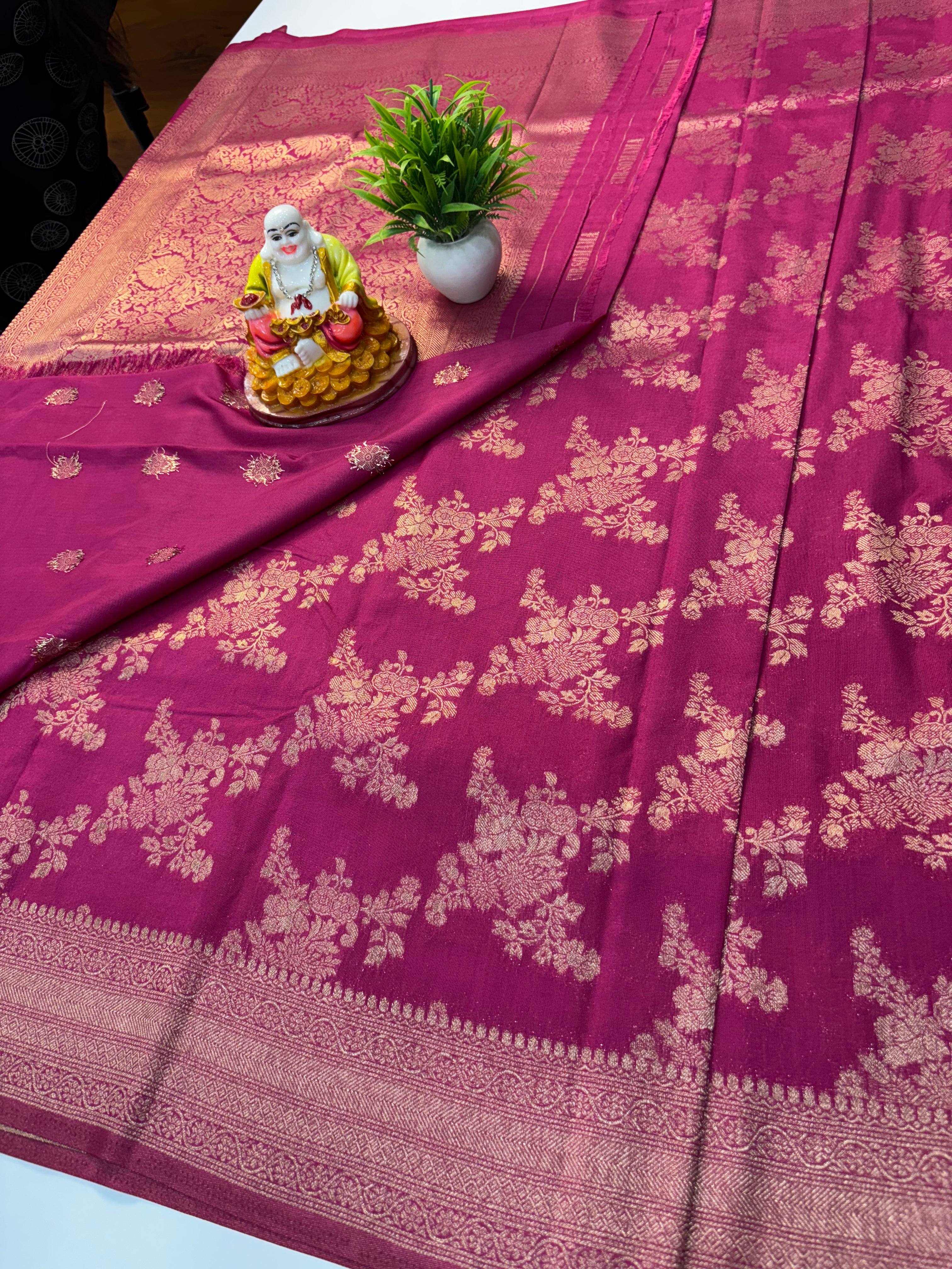 Premium Georgette Saree with Jaal Pattern | Rich Pallu & Butta Blouse