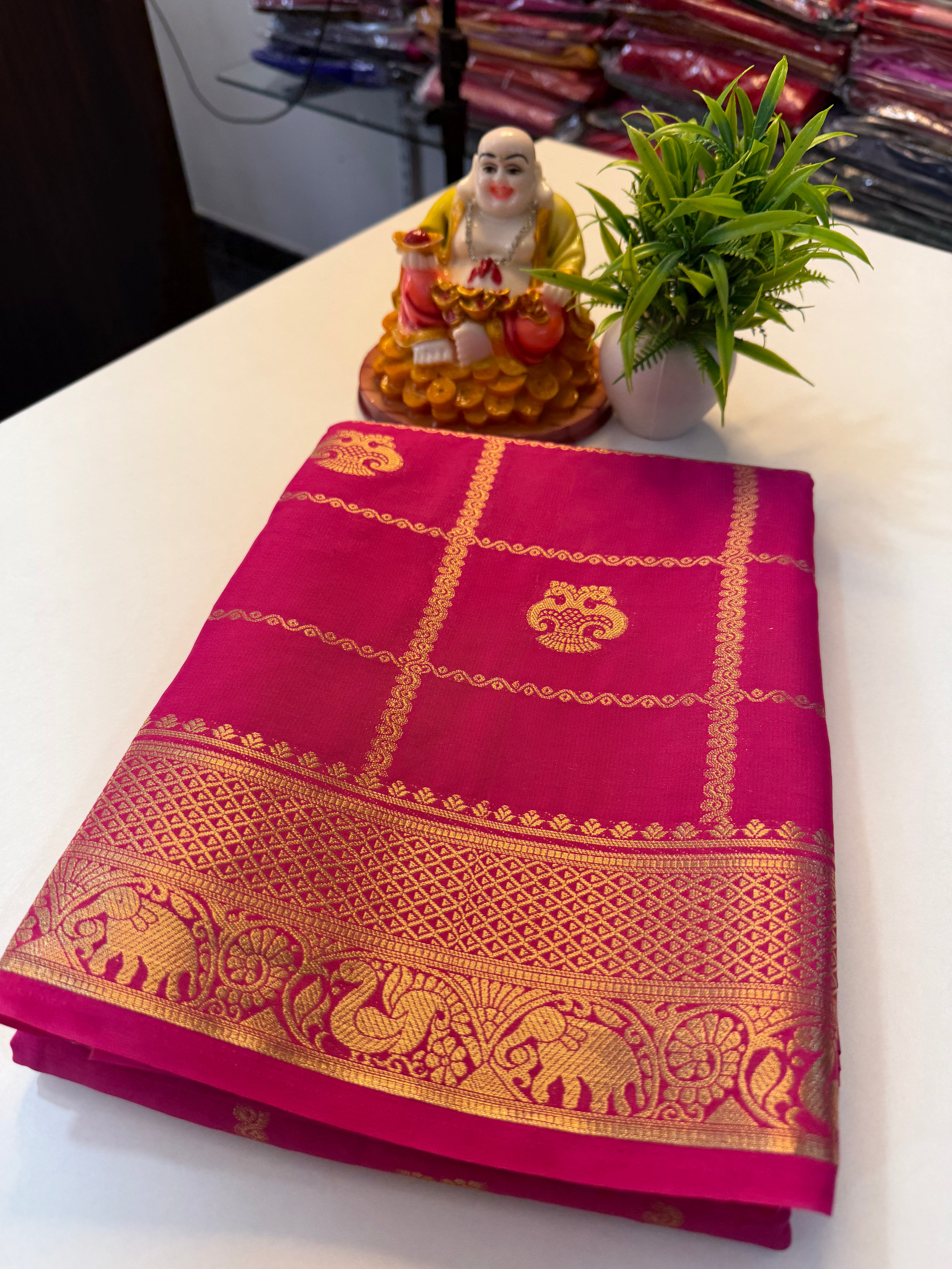 Premium Ganda Berunda Checks Saree with Rich Pallu & Butta Blouse...mysore crape silk saree…