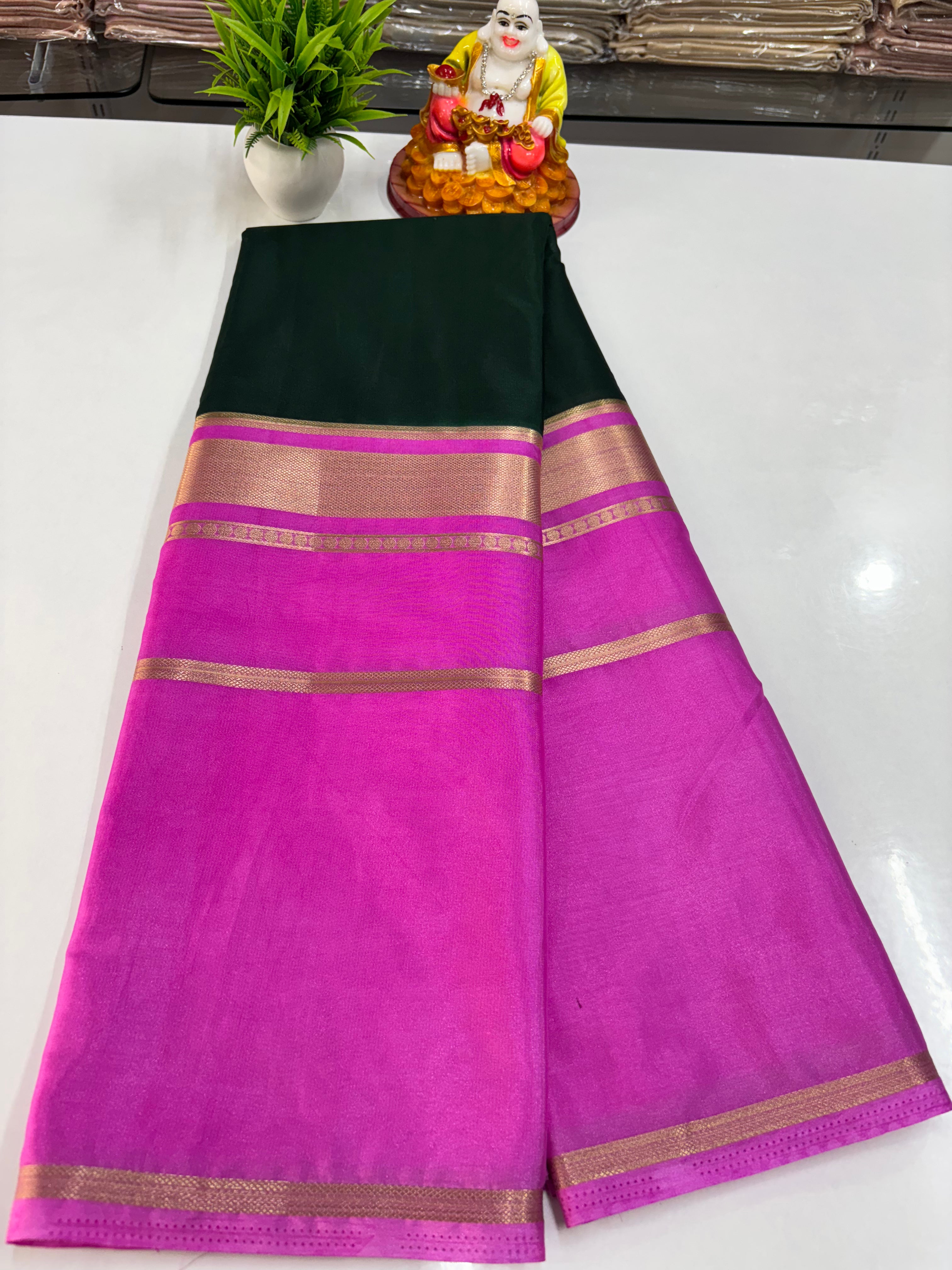 2D Premium Semi Crepe Saree with Beautiful Color Combination