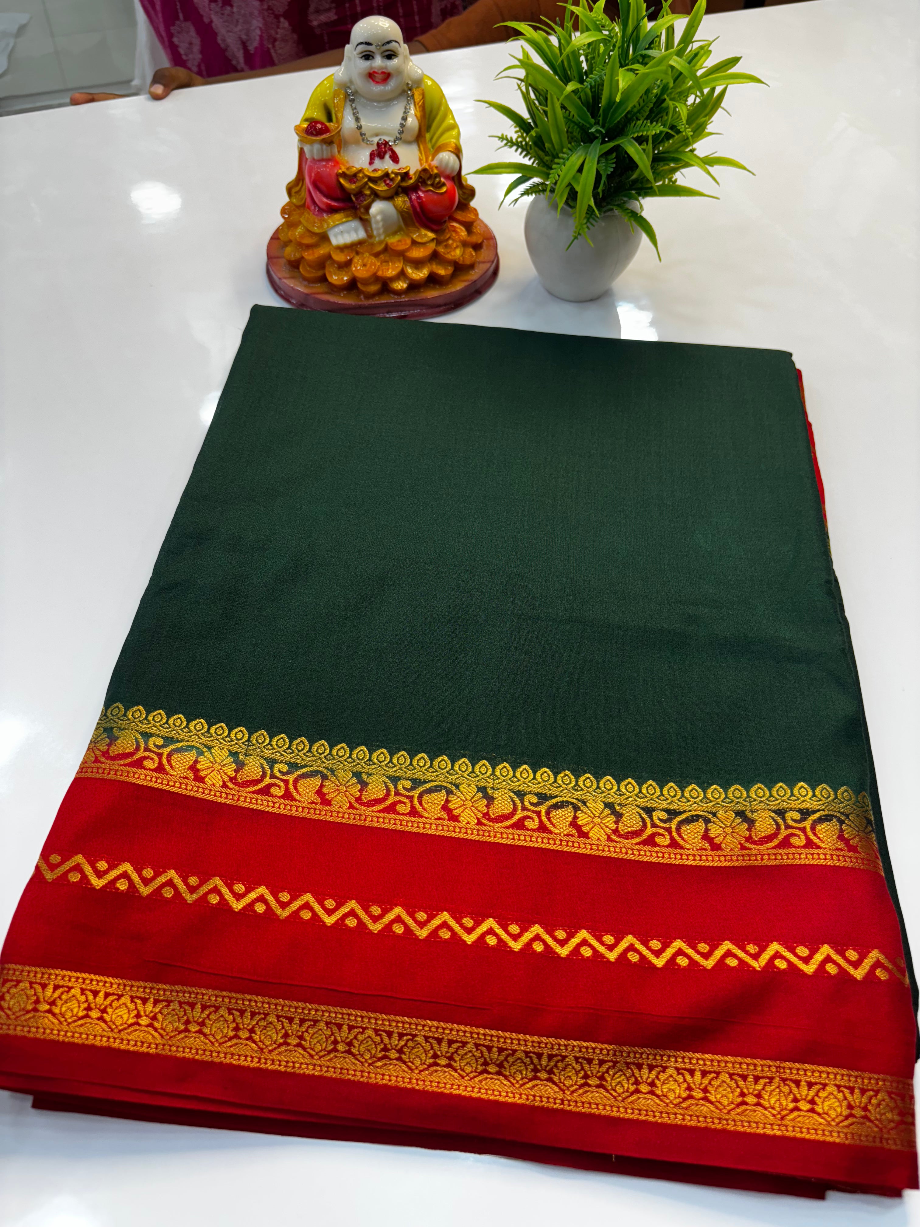 Mysore Crepe Silk Saree with Contrast Border | Padmavathi Silks and Sarees
