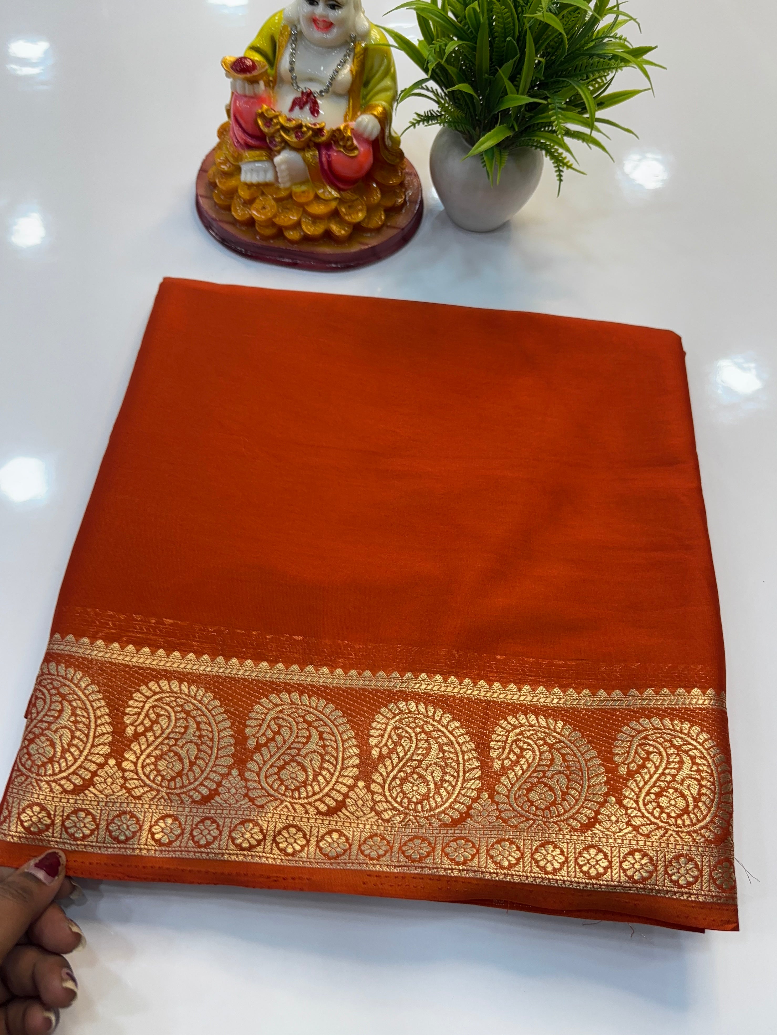 Mysore Crepe Silk Saree with Mango Border & Chit Pallu