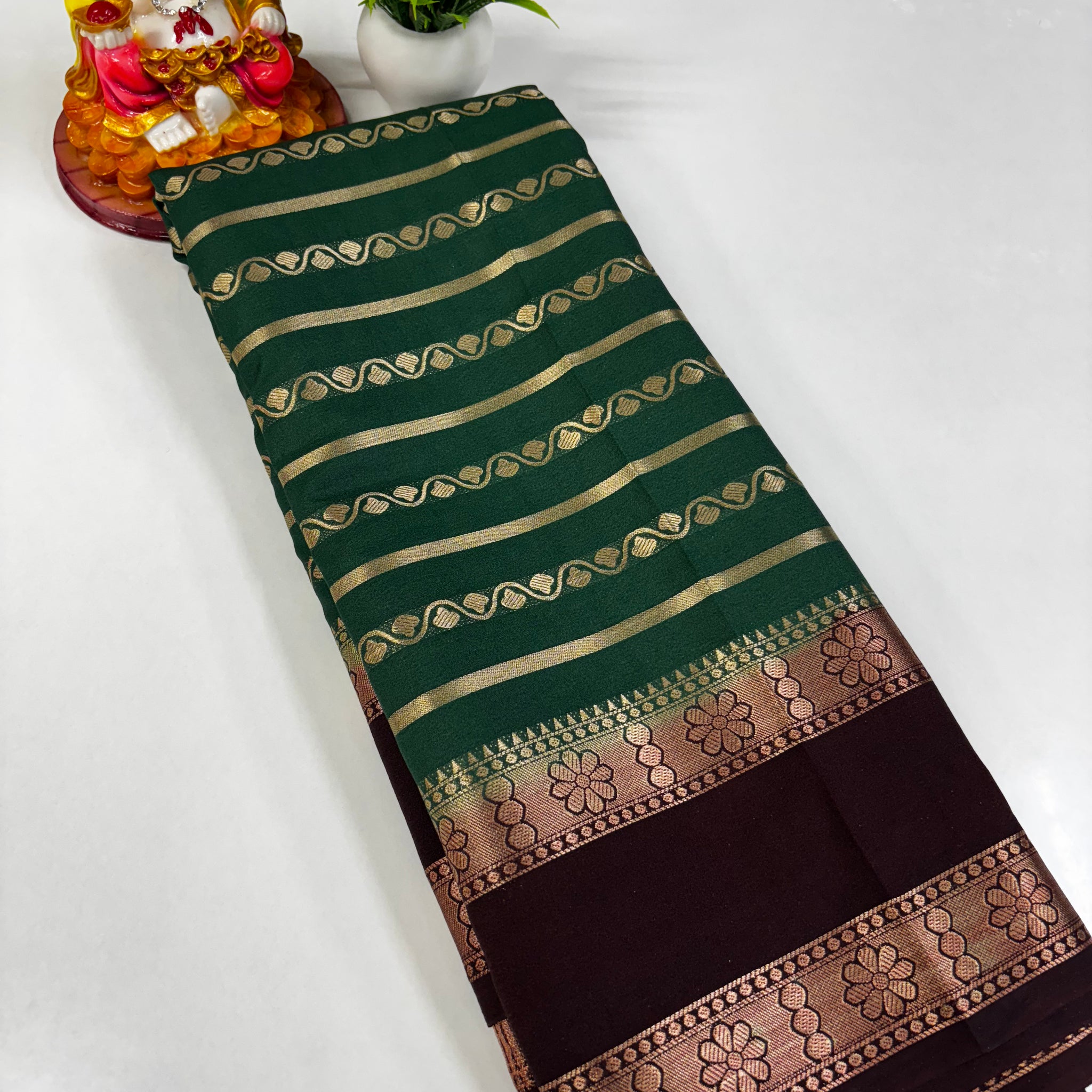Elegant Semi Crepe Saree with Stripes and Contrast Colors – Padmavathi Silks and Sarees
