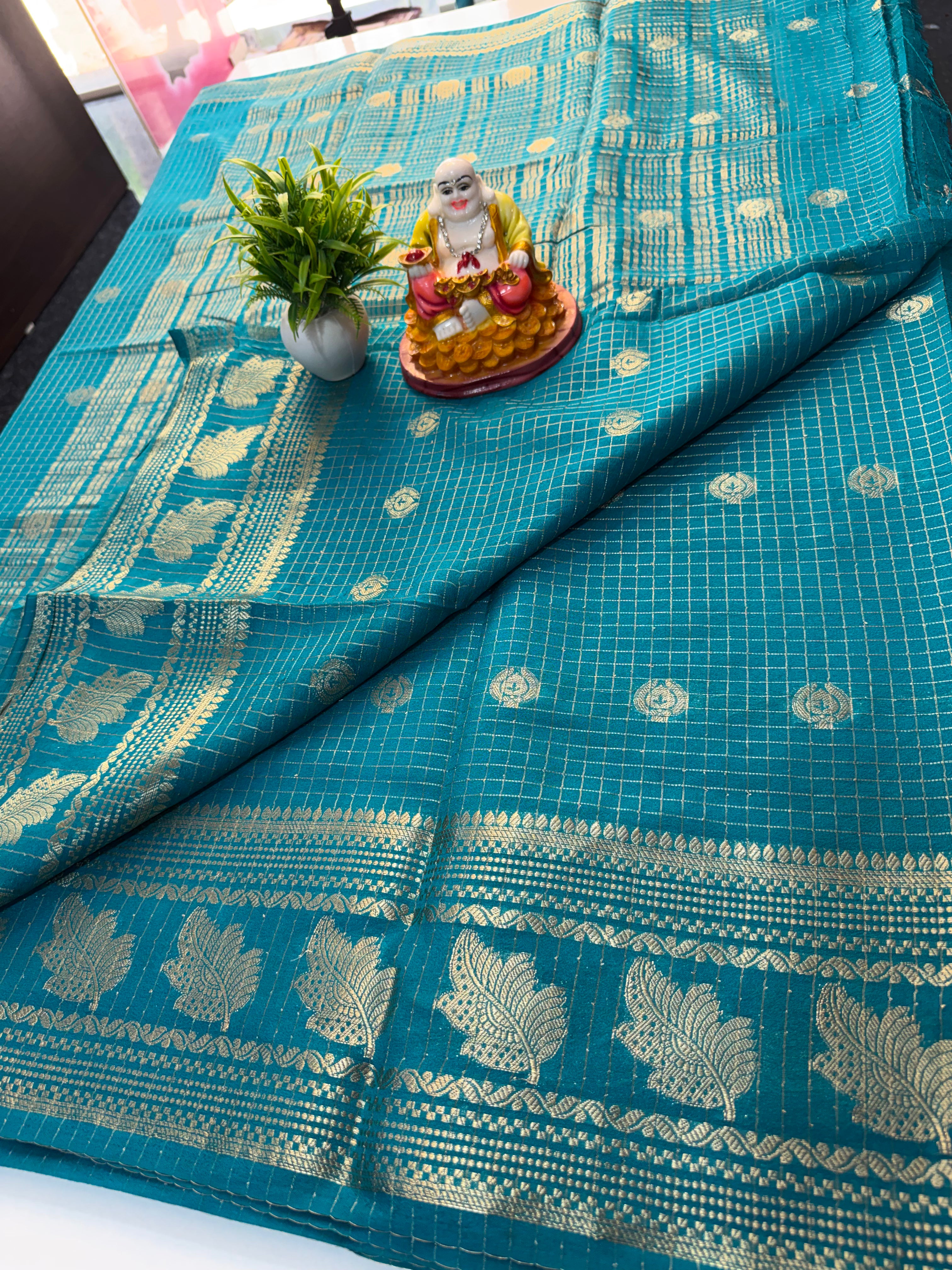 Mysore Crepe Silk Saree with Checks, Buttas & Rich Pallu……