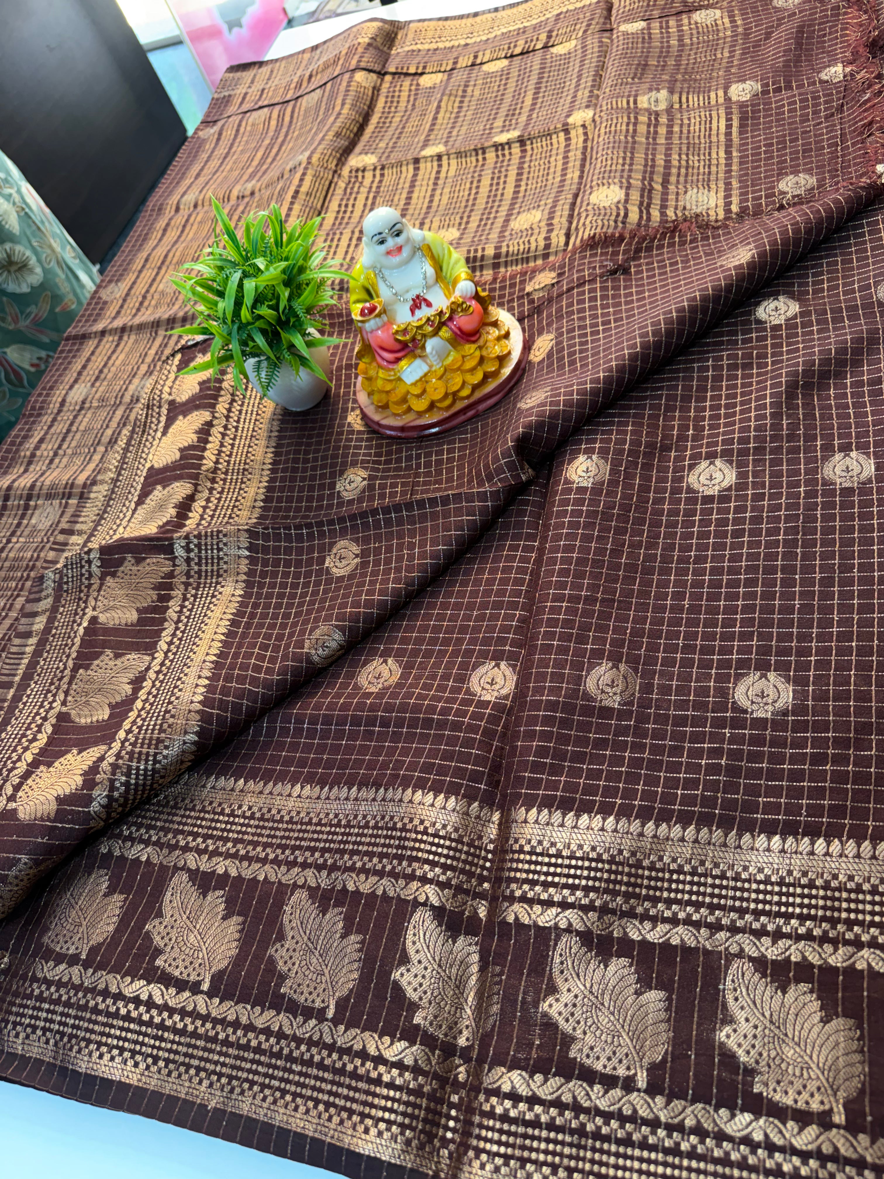 Mysore Crepe Silk Saree with Checks, Buttas & Rich Pallu……