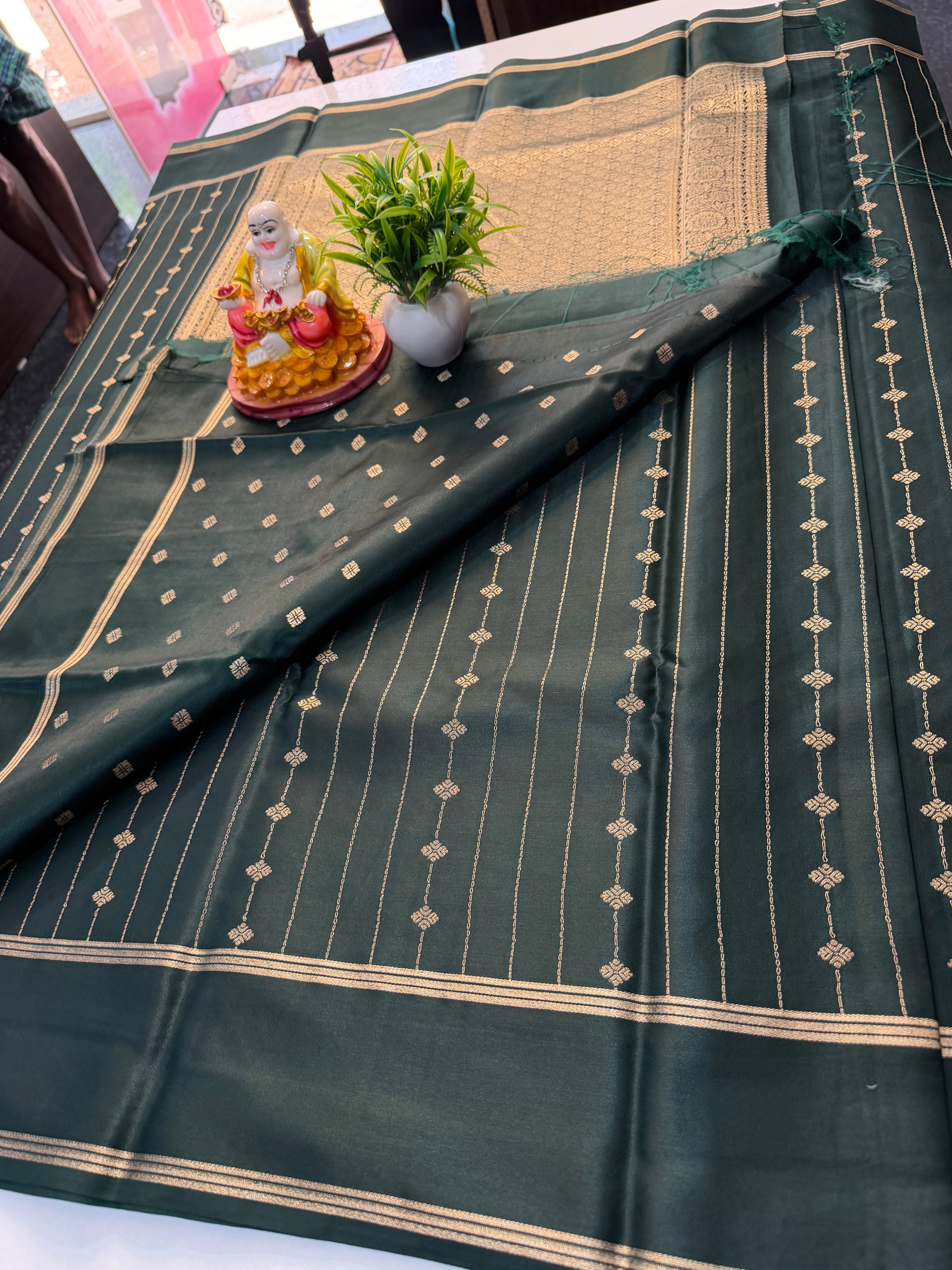 Premium Gajji Silk Saree with Rich Pallu & Butta Blouse…