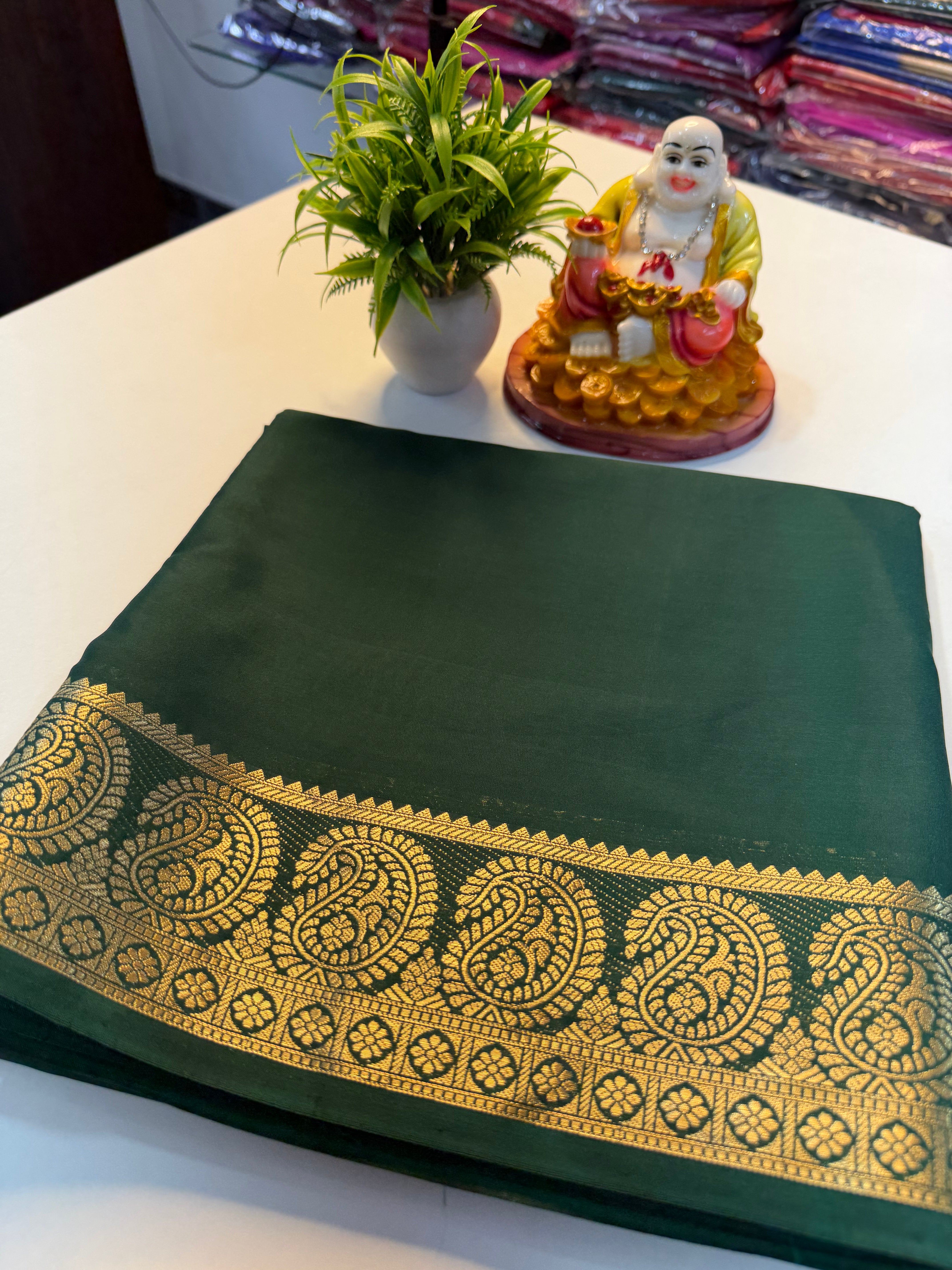 Premium Mysore Crape Silk Saree with Mango Border & Chit Pallu…