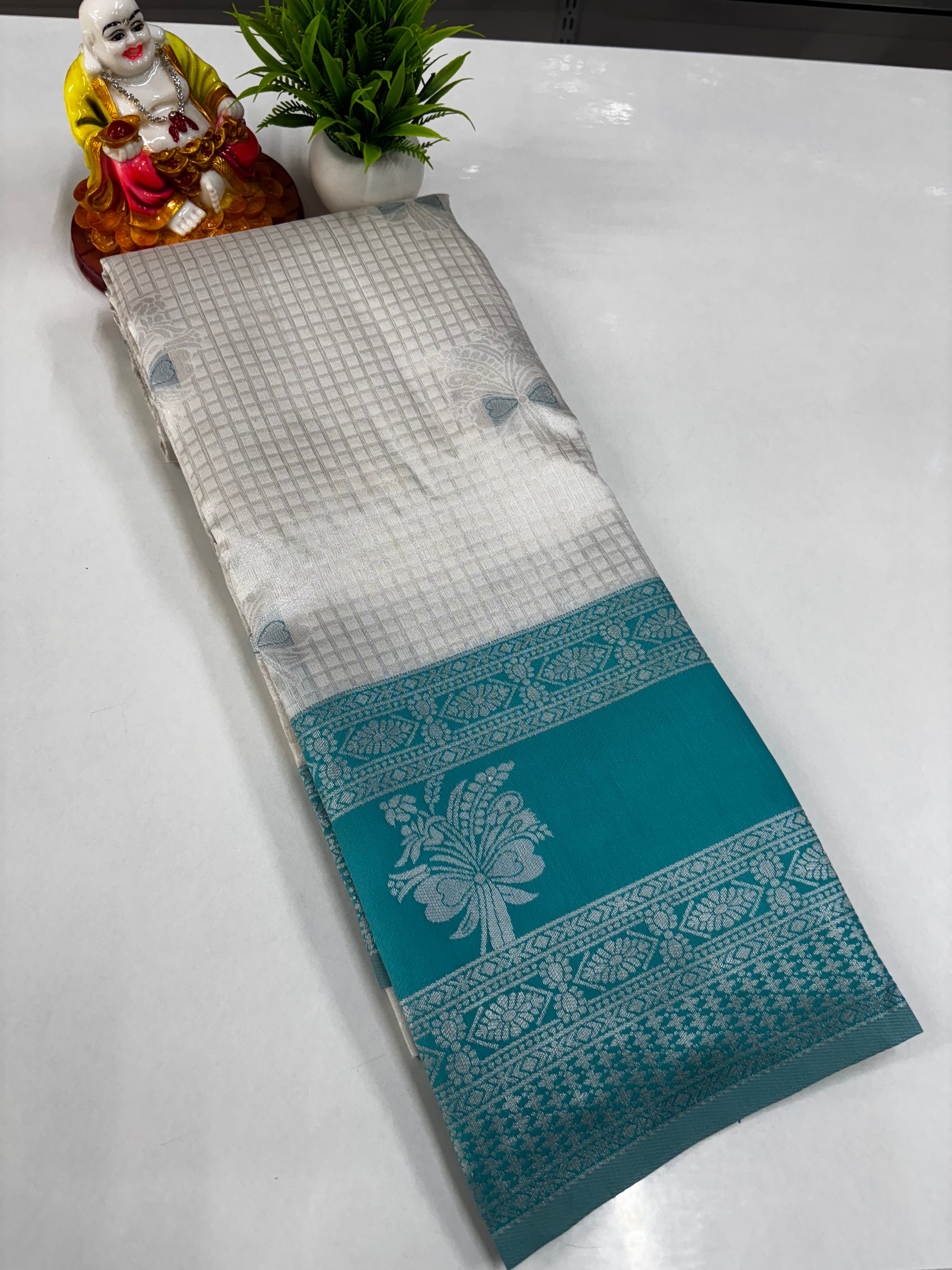 Top Dying Checks Saree – Elegant Designer Weave by Padmavathi Silks and Sarees