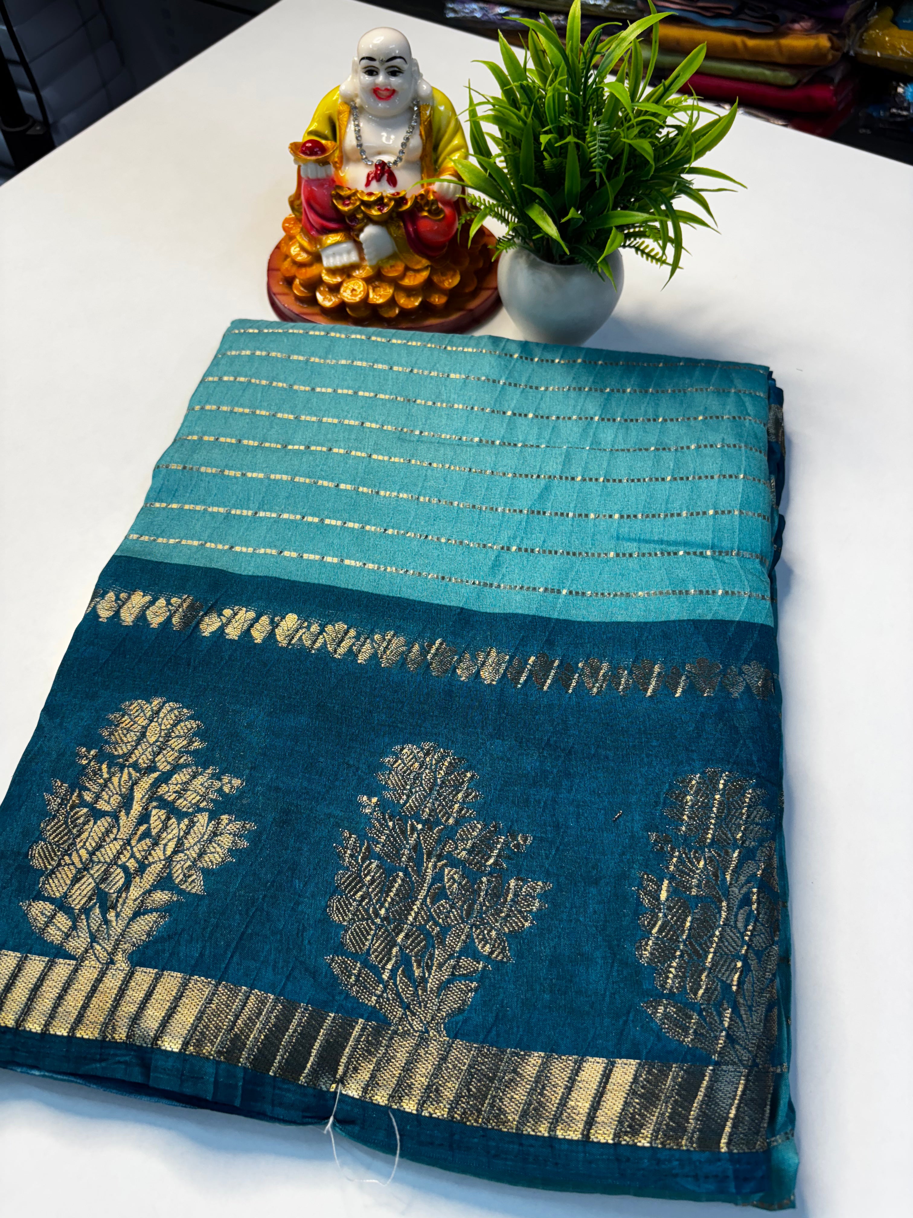 🌸 Elegant Flower Design Silk Cotton Saree 🌸