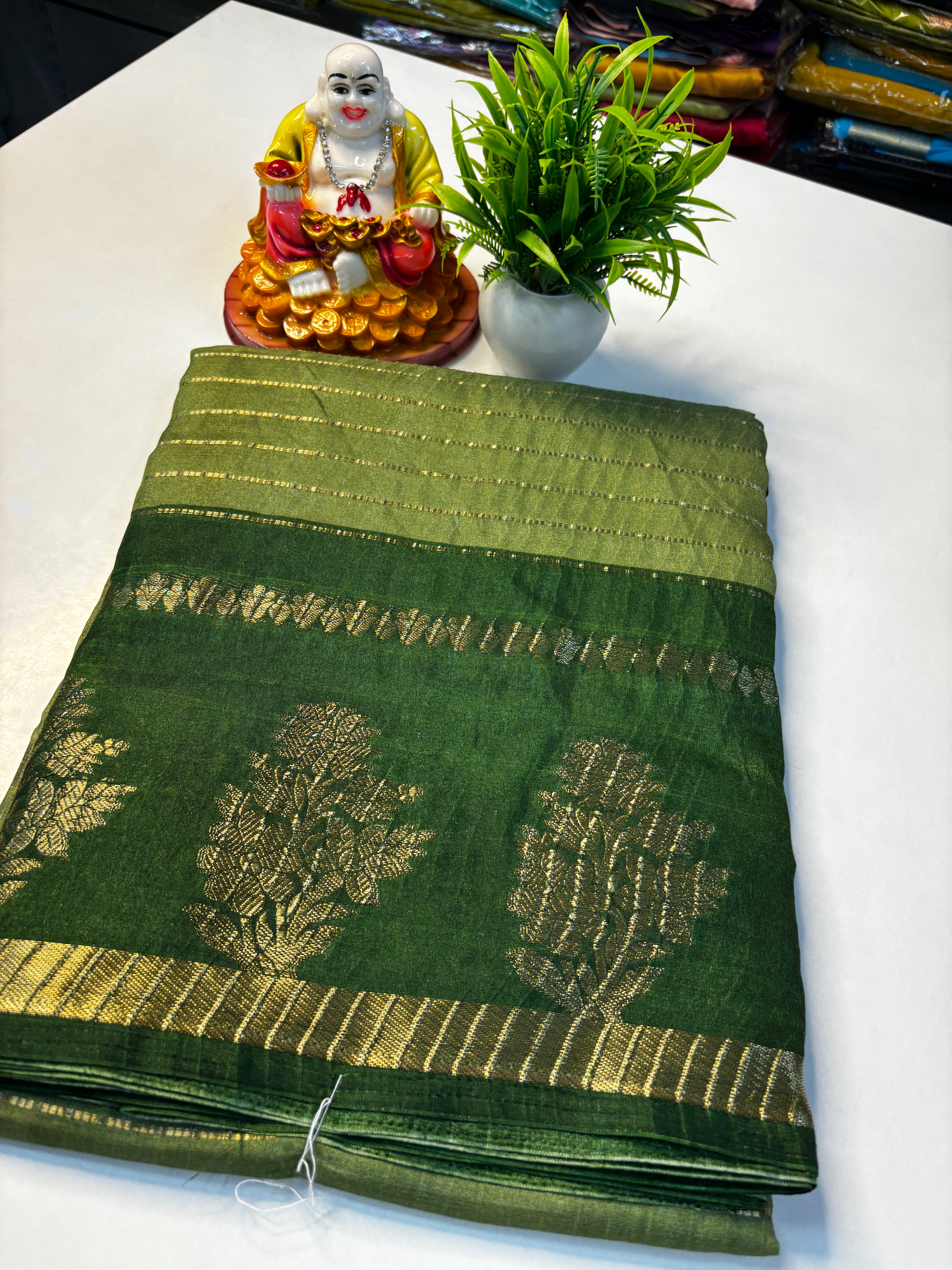 🌸 Elegant Flower Design Silk Cotton Saree 🌸