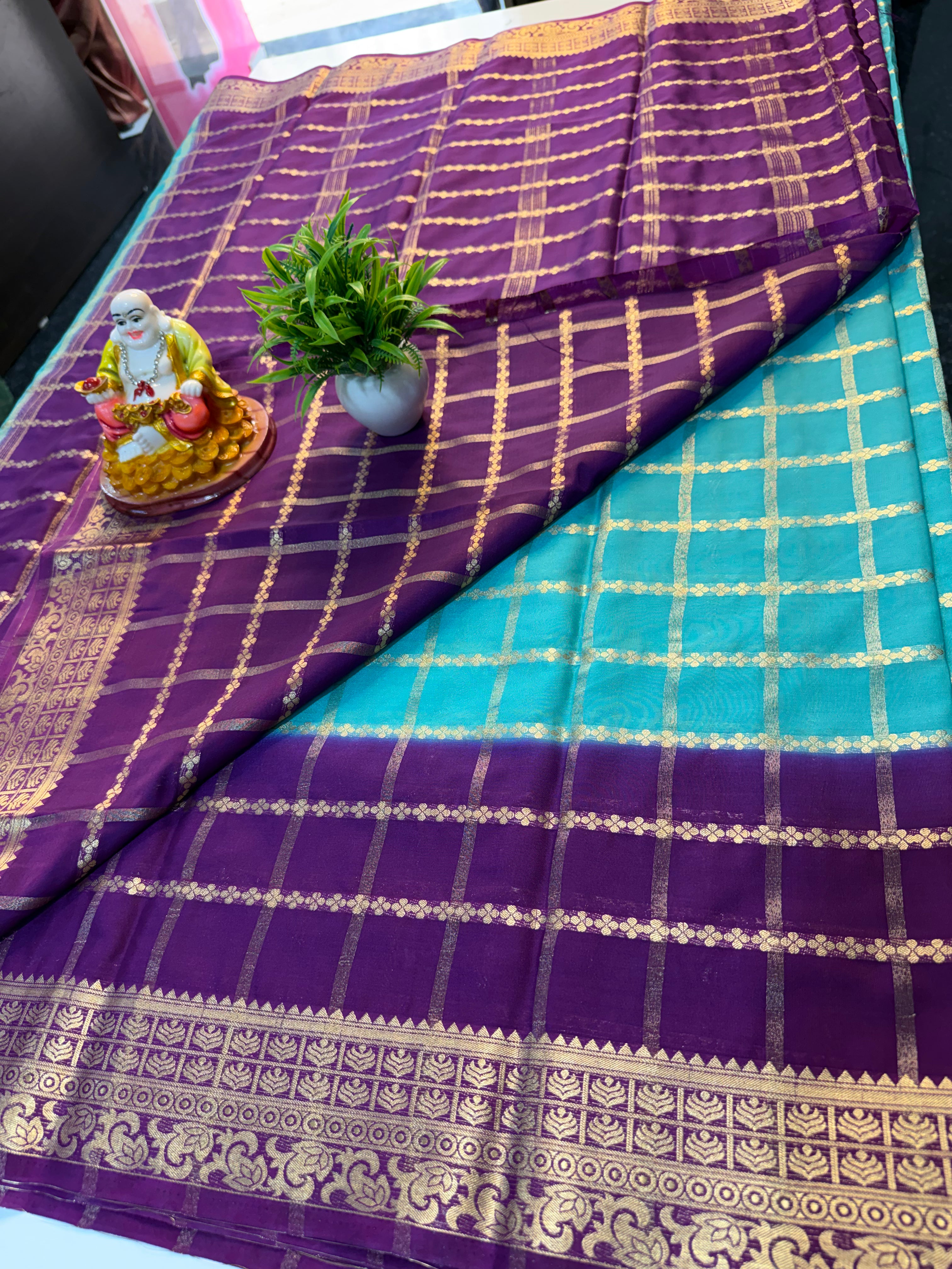 Premium Mysore Crape Silk Saree with Checks Pattern, Contrast Pallu & Blouse…