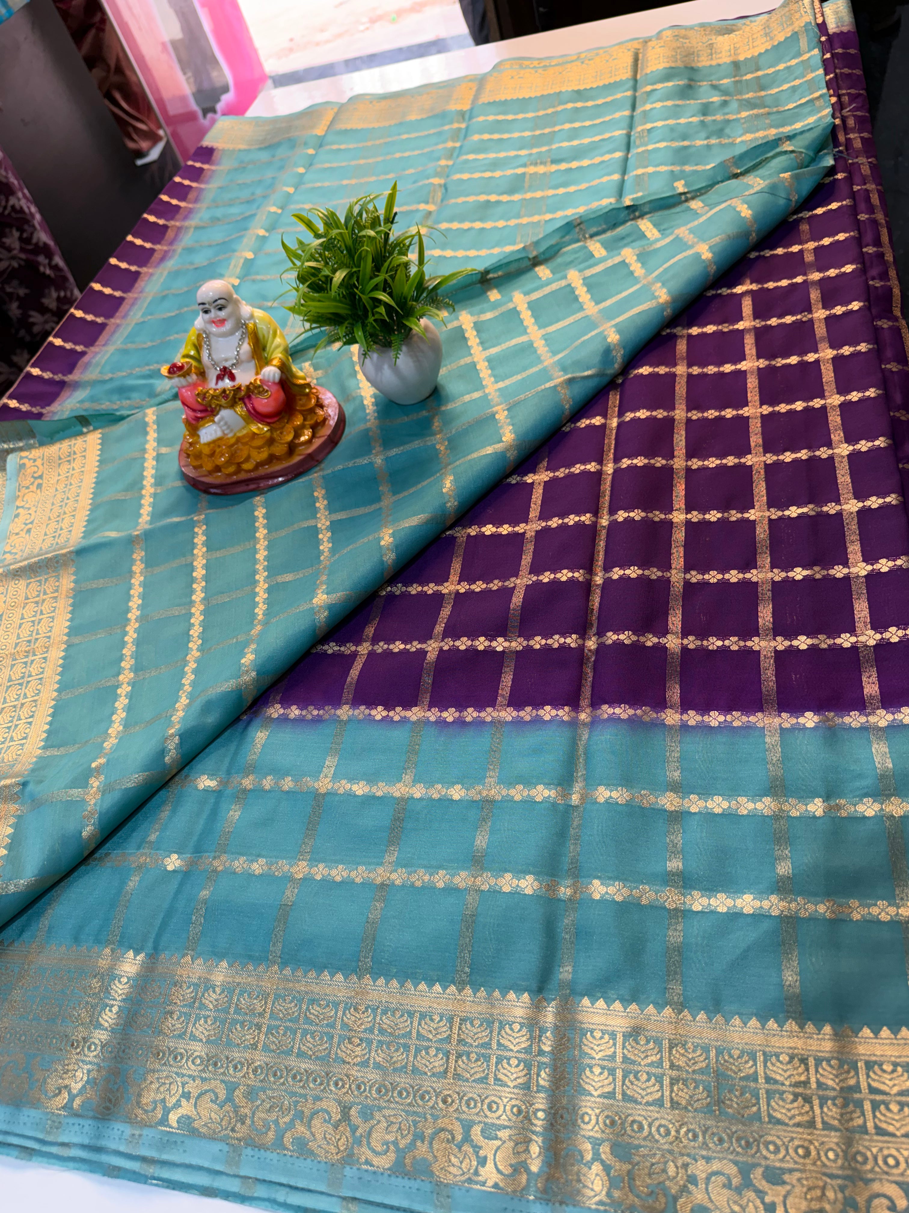 Premium Mysore Crape Silk Saree with Checks Pattern, Contrast Pallu & Blouse…