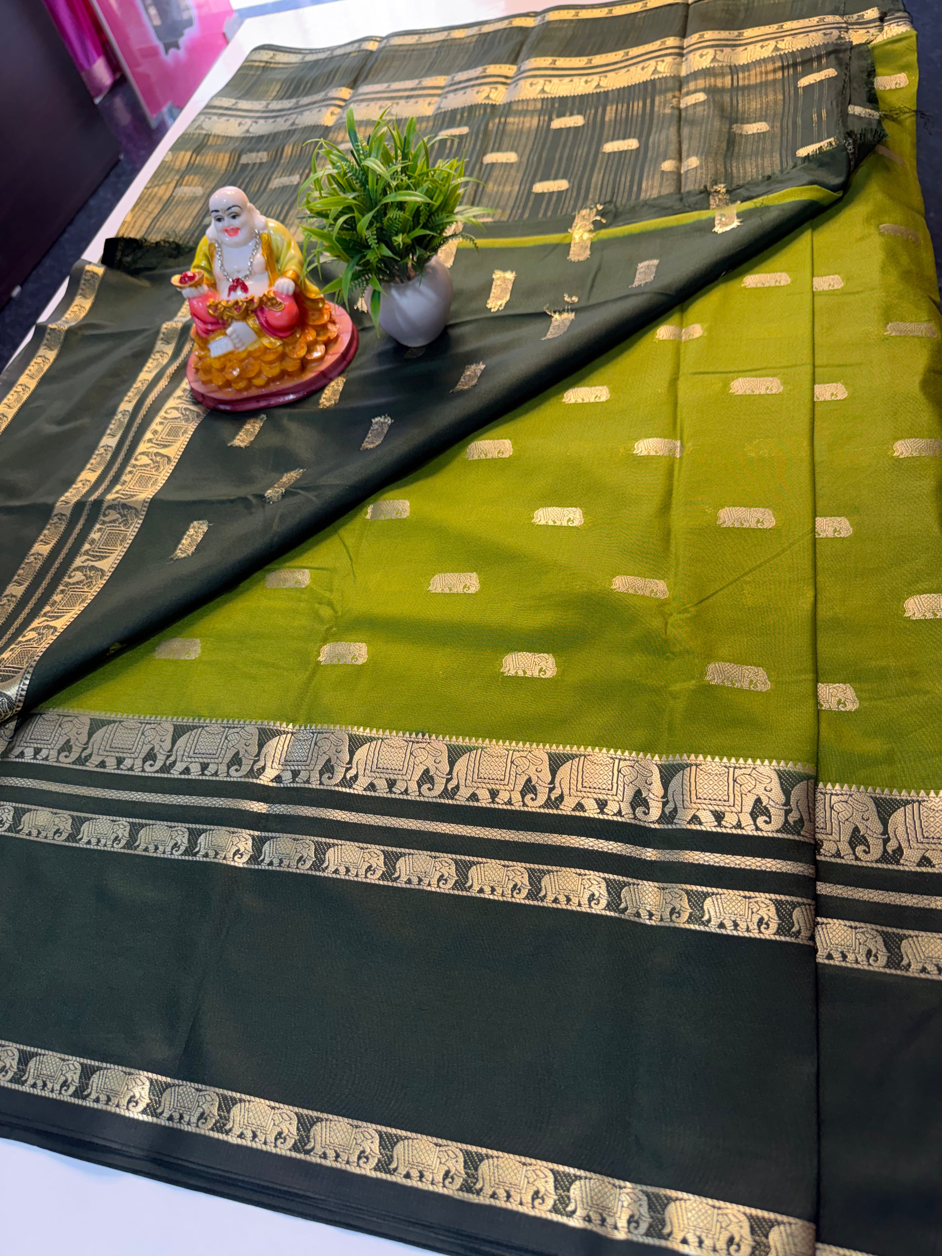 Mysore Crape Silk Saree with Elephant Bentex Border | Padmavathi Silks and Sarees…