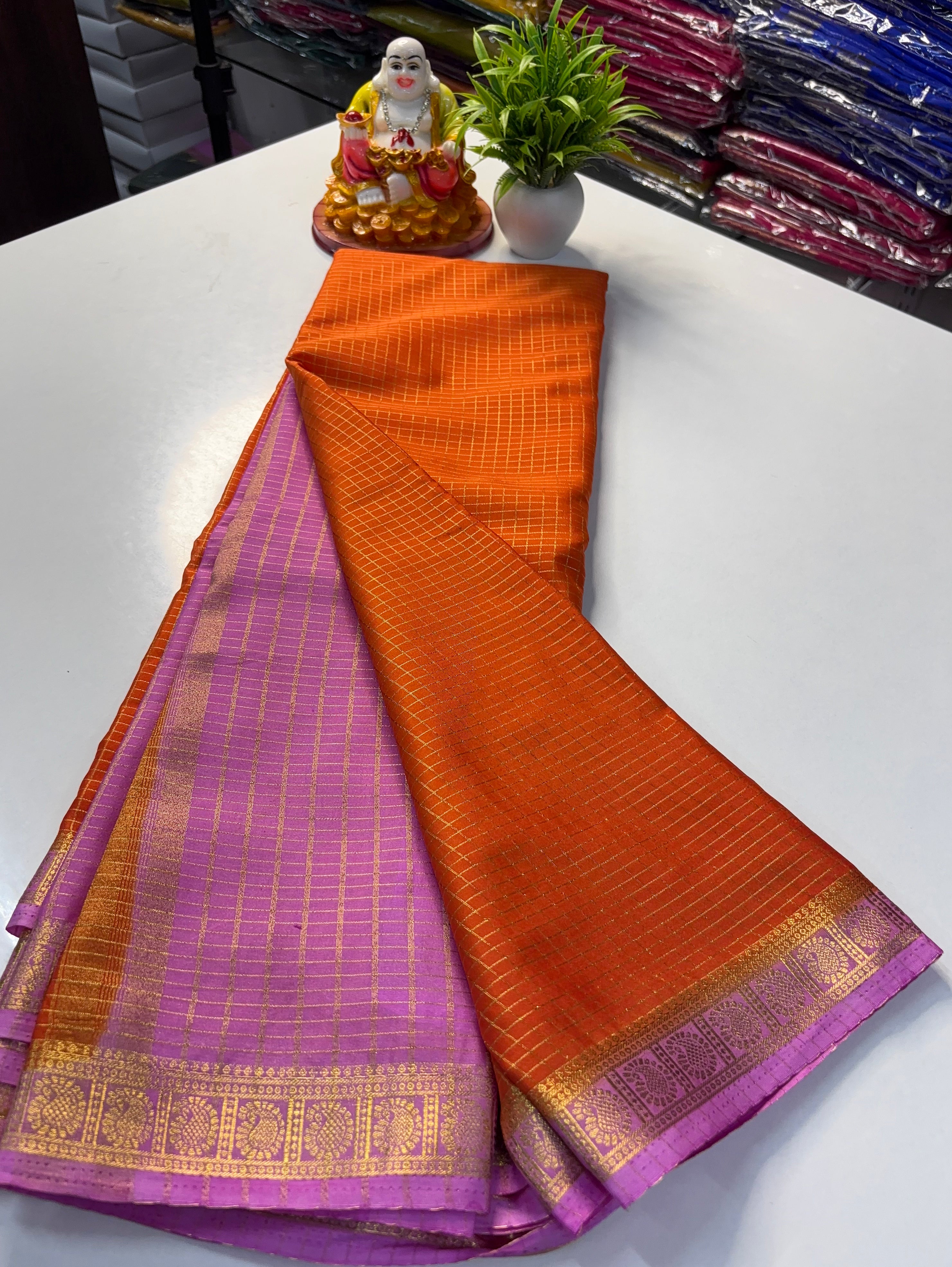 premium Beautiful Mysore Crepe Silk Saree with Chex Pattern & Contrast Blouse and Rich Pallu