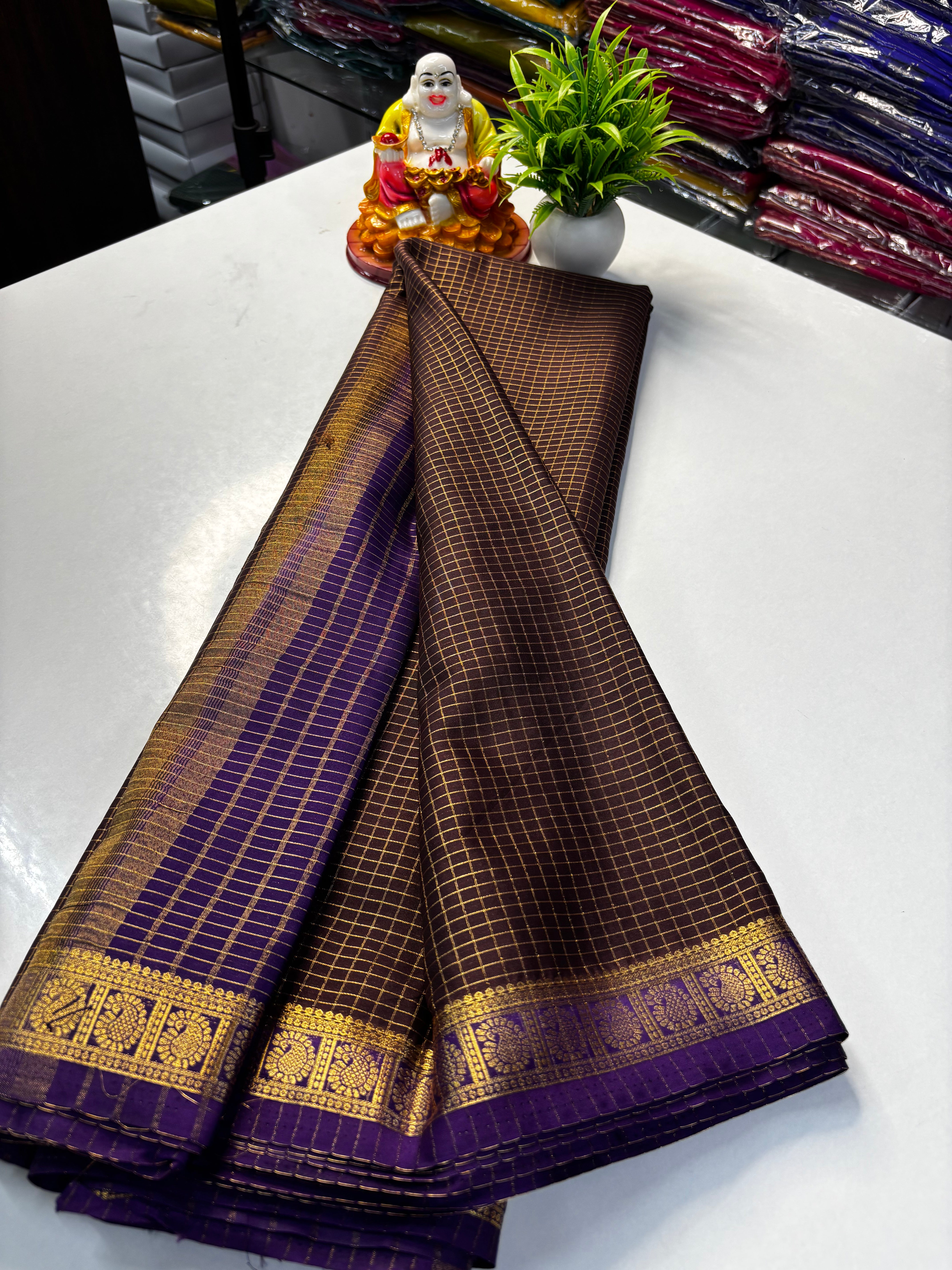premium Beautiful Mysore Crepe Silk Saree with Chex Pattern & Contrast Blouse and Rich Pallu