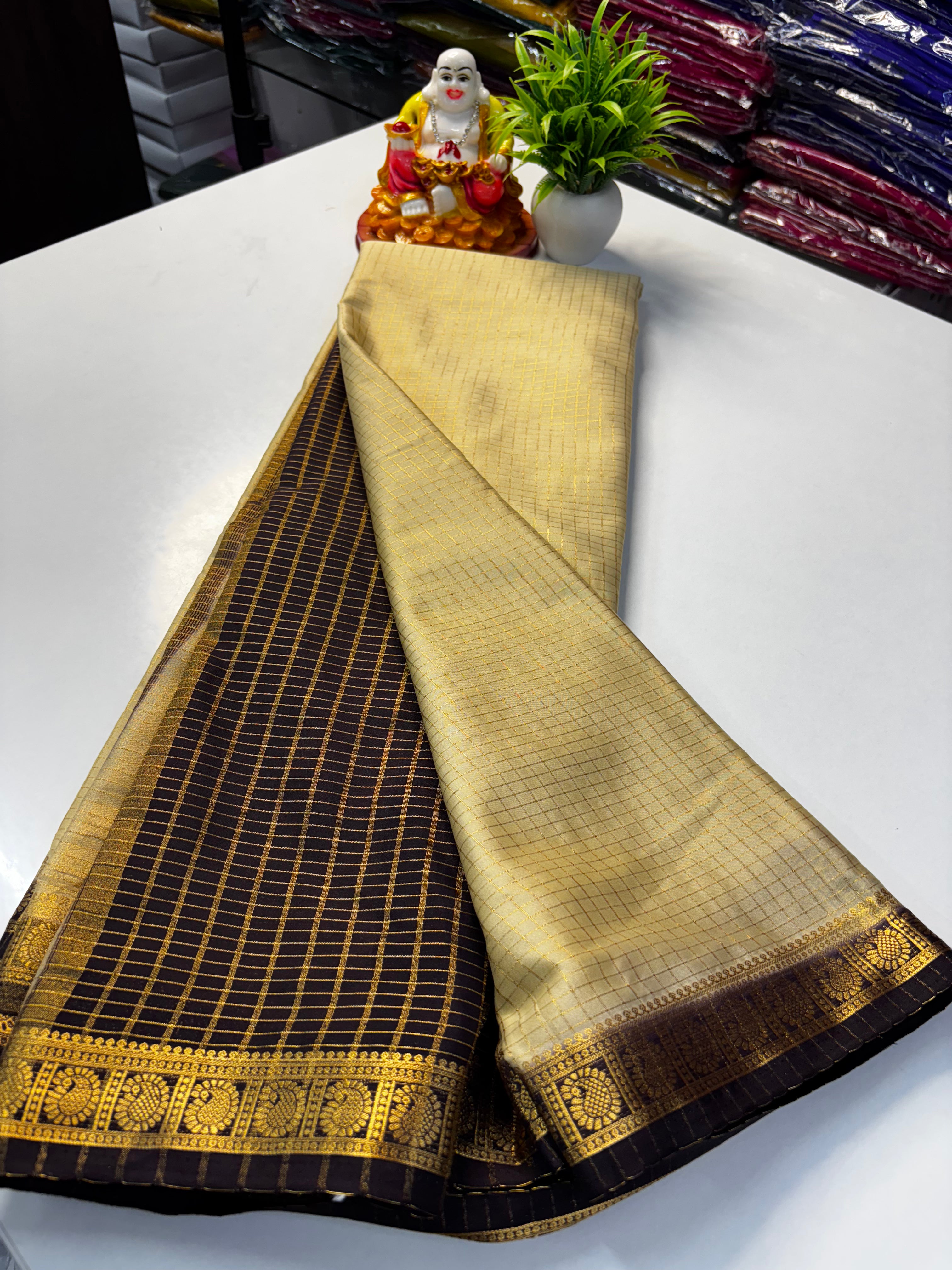 premium Beautiful Mysore Crepe Silk Saree with Chex Pattern & Contrast Blouse and Rich Pallu