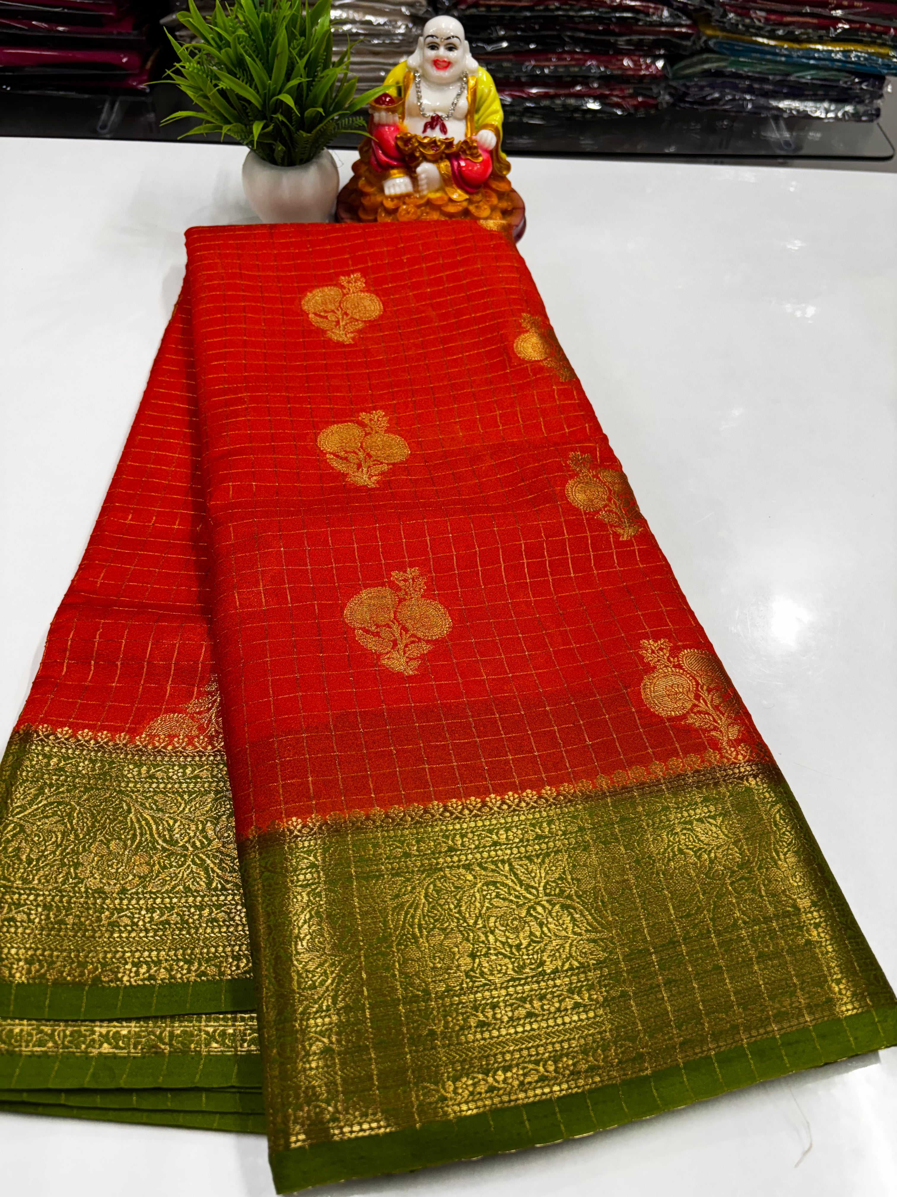 Beautiful Georgette Saree with Chex Pattern, Rich Pallu & Brocade Blouse