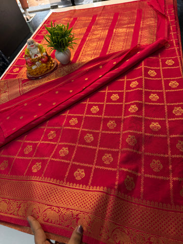 Premium Georgette Saree with Checks, Gandaberunda Design &amp; Rich Pallu