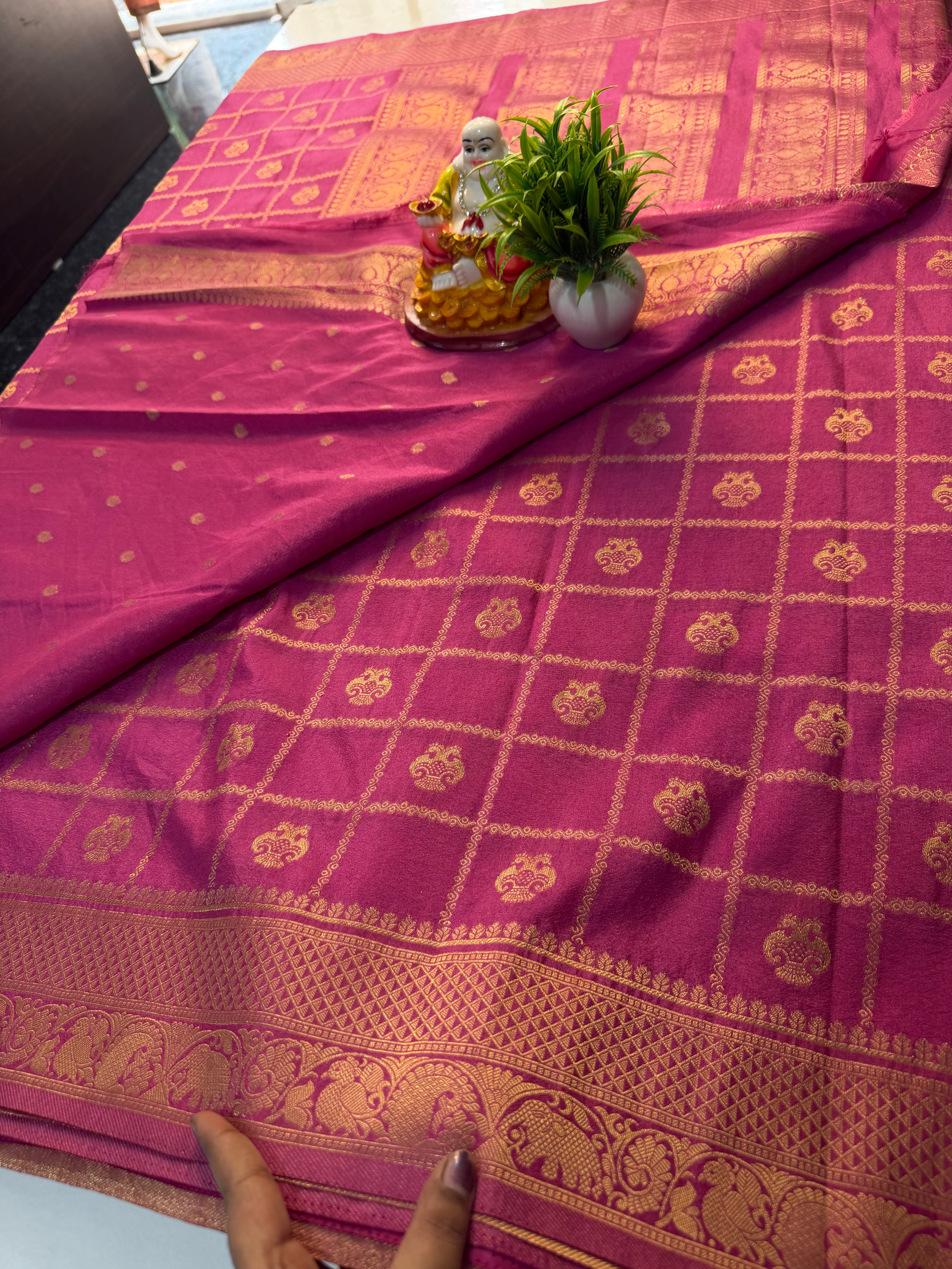 Premium Georgette Saree with Checks, Gandaberunda Design &amp; Rich Pallu