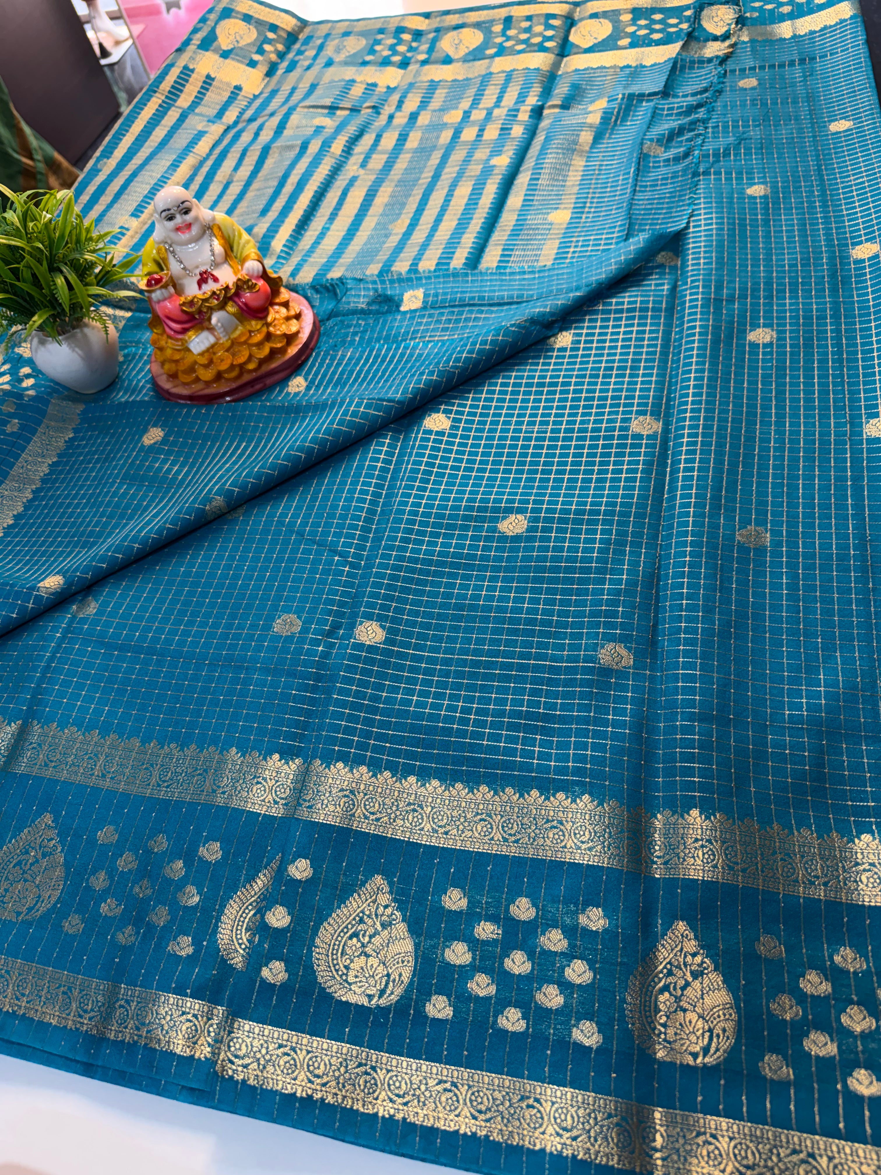 Beautiful Mysore Crepe Silk Saree with Checks, Buttas &amp; Rich Pallu…