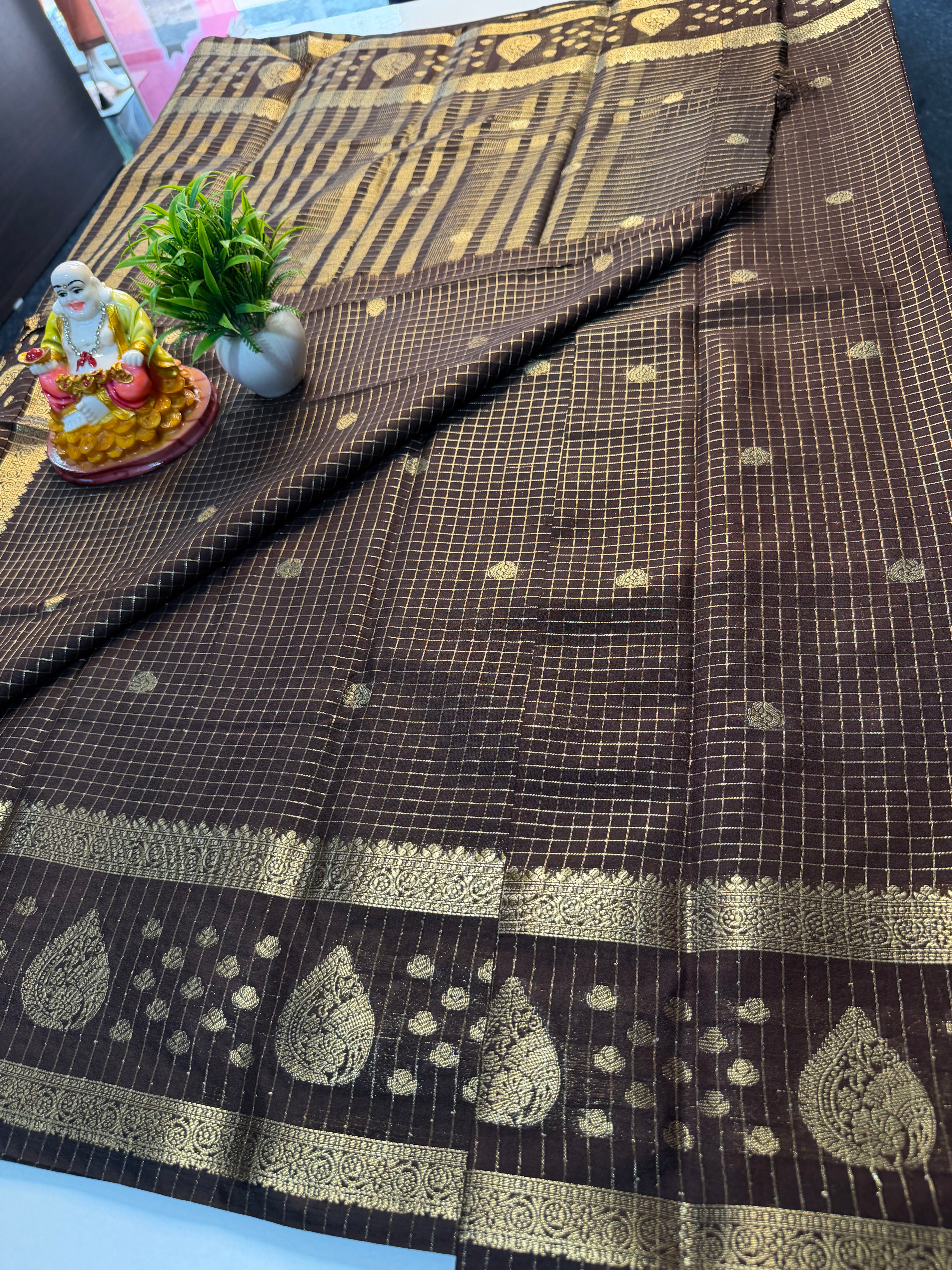 Beautiful Mysore Crepe Silk Saree with Checks, Buttas &amp; Rich Pallu…
