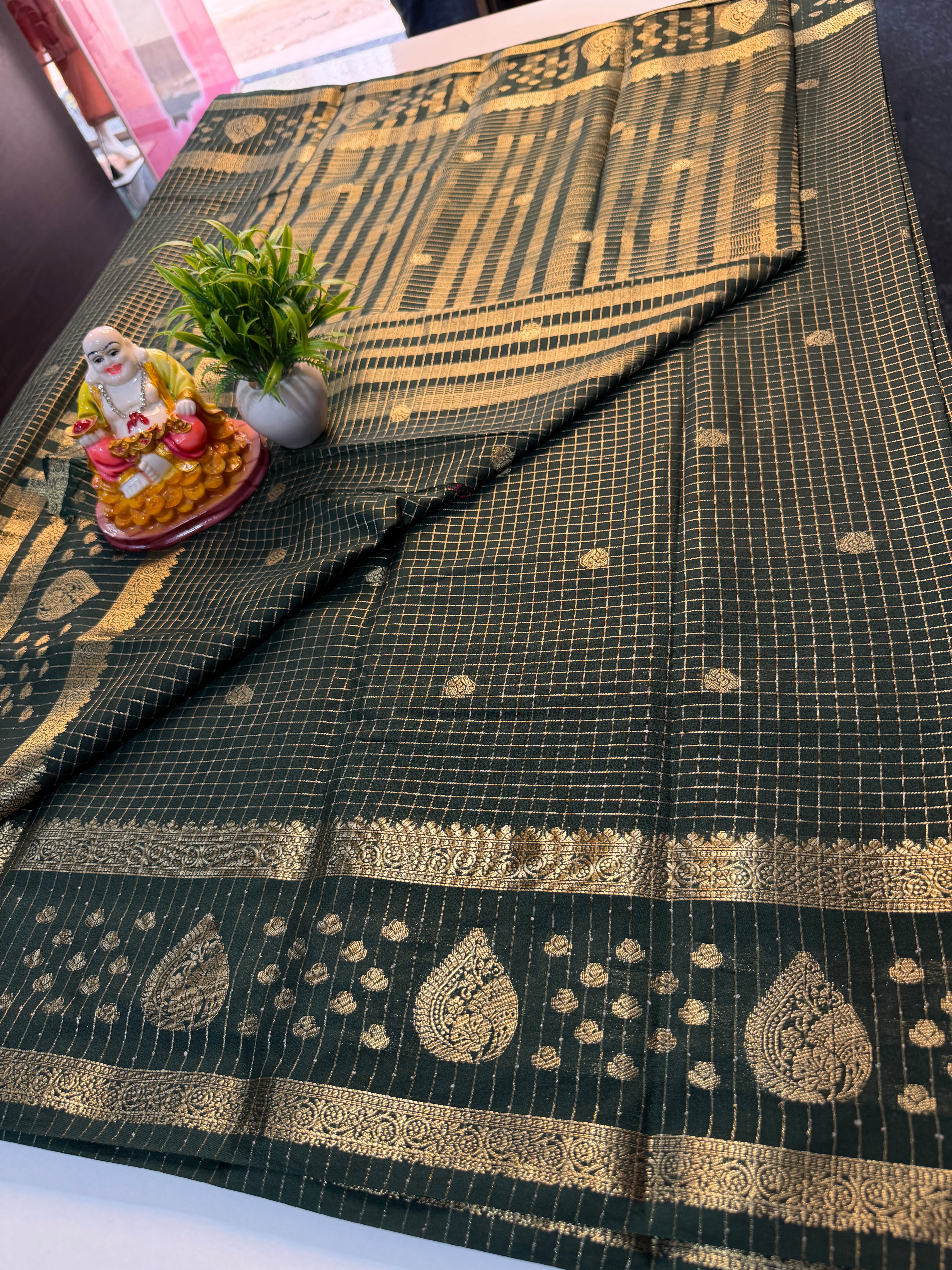 Beautiful Mysore Crepe Silk Saree with Checks, Buttas &amp; Rich Pallu…