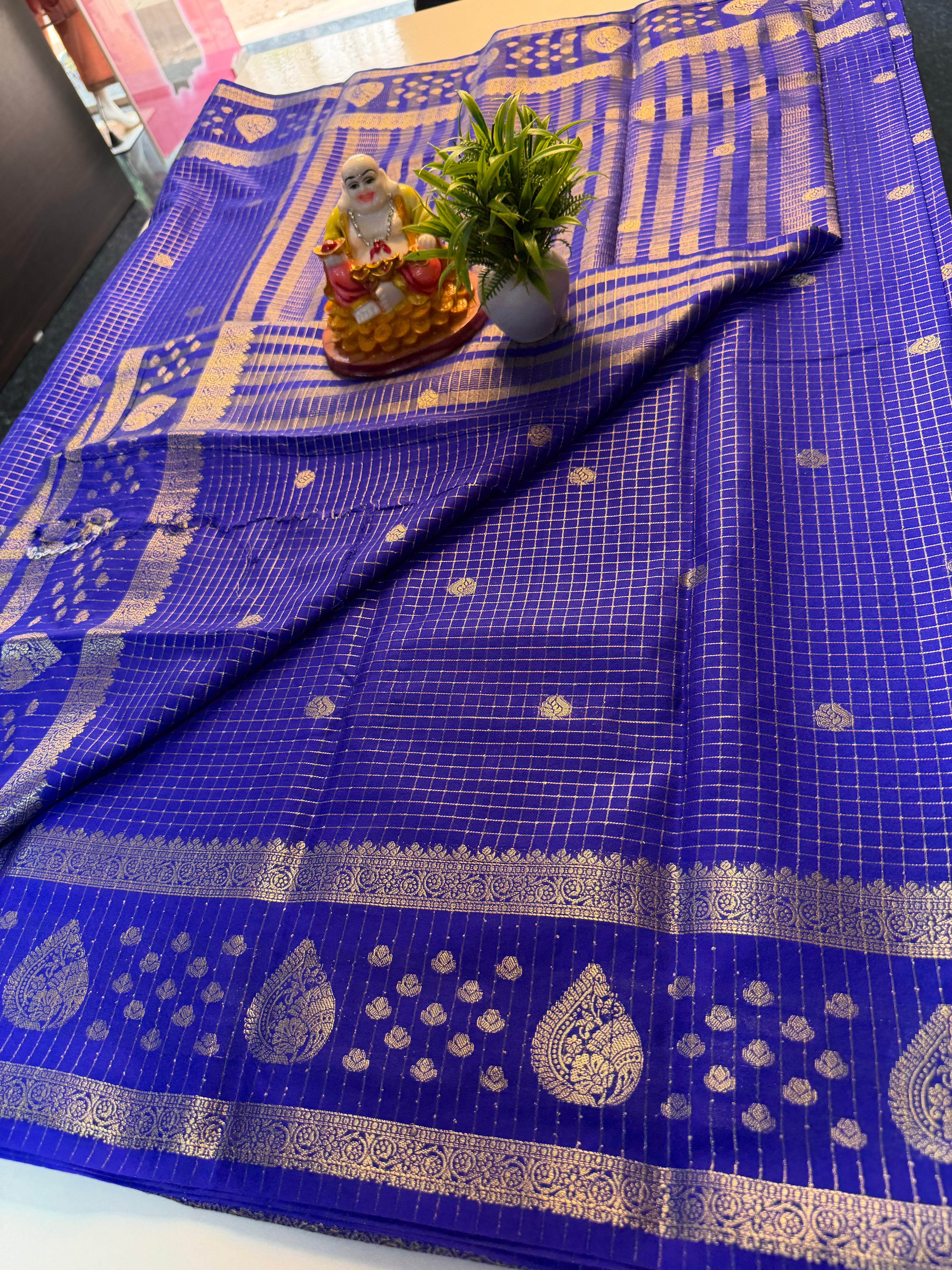 Beautiful Mysore Crepe Silk Saree with Checks, Buttas &amp; Rich Pallu…