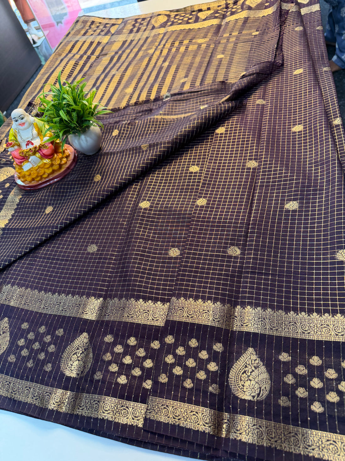 Beautiful Mysore Crepe Silk Saree with Checks, Buttas &amp; Rich Pallu…
