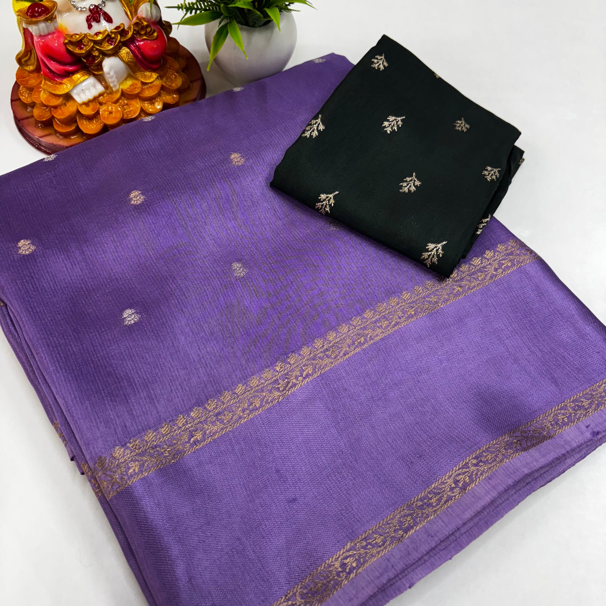 Viscose Saree with Beautiful Bentex Border & Contrast Blouse – Padmavathi Silks and Sarees