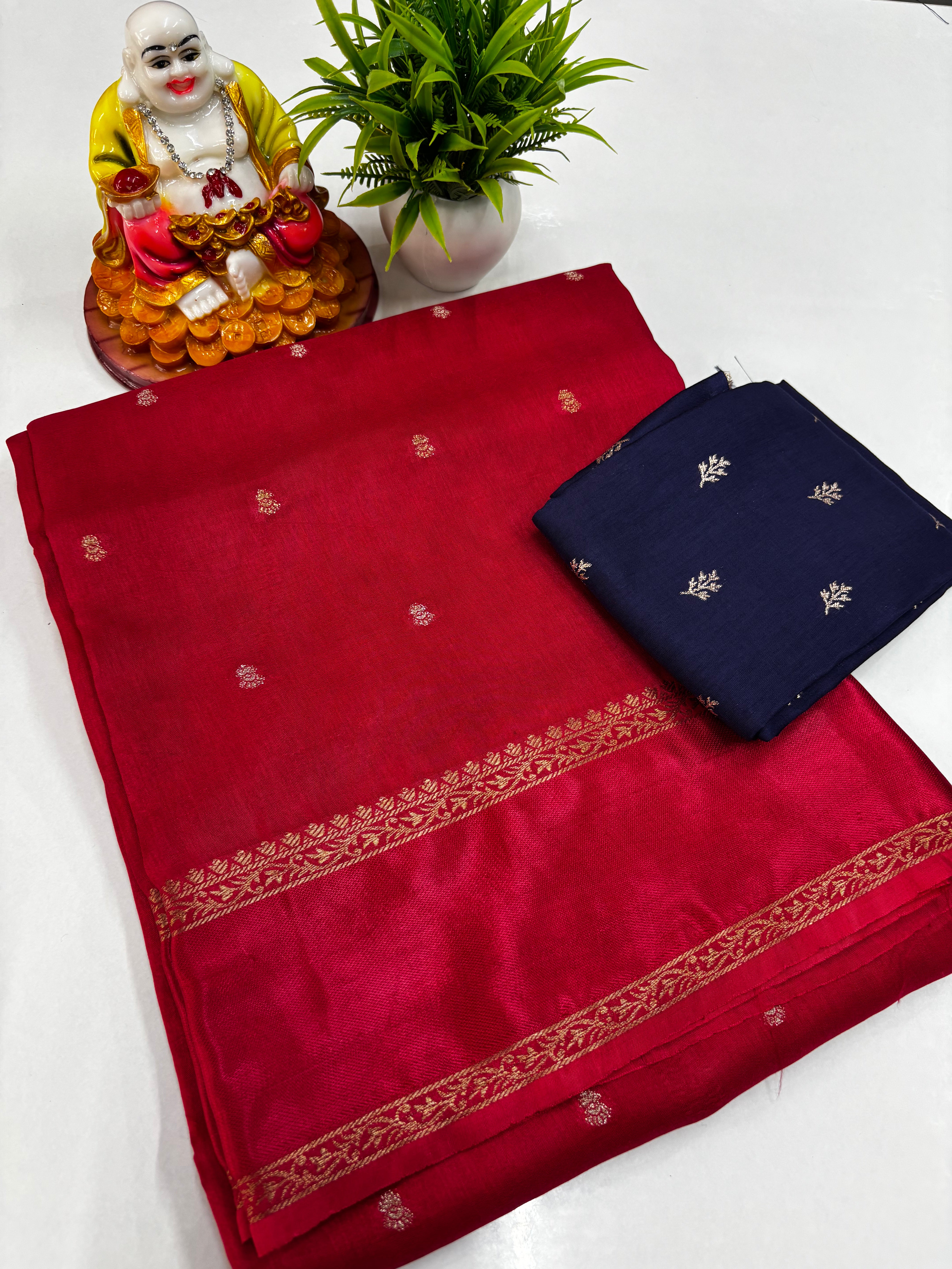Viscose Saree with Beautiful Bentex Border & Contrast Blouse – Padmavathi Silks and Sarees