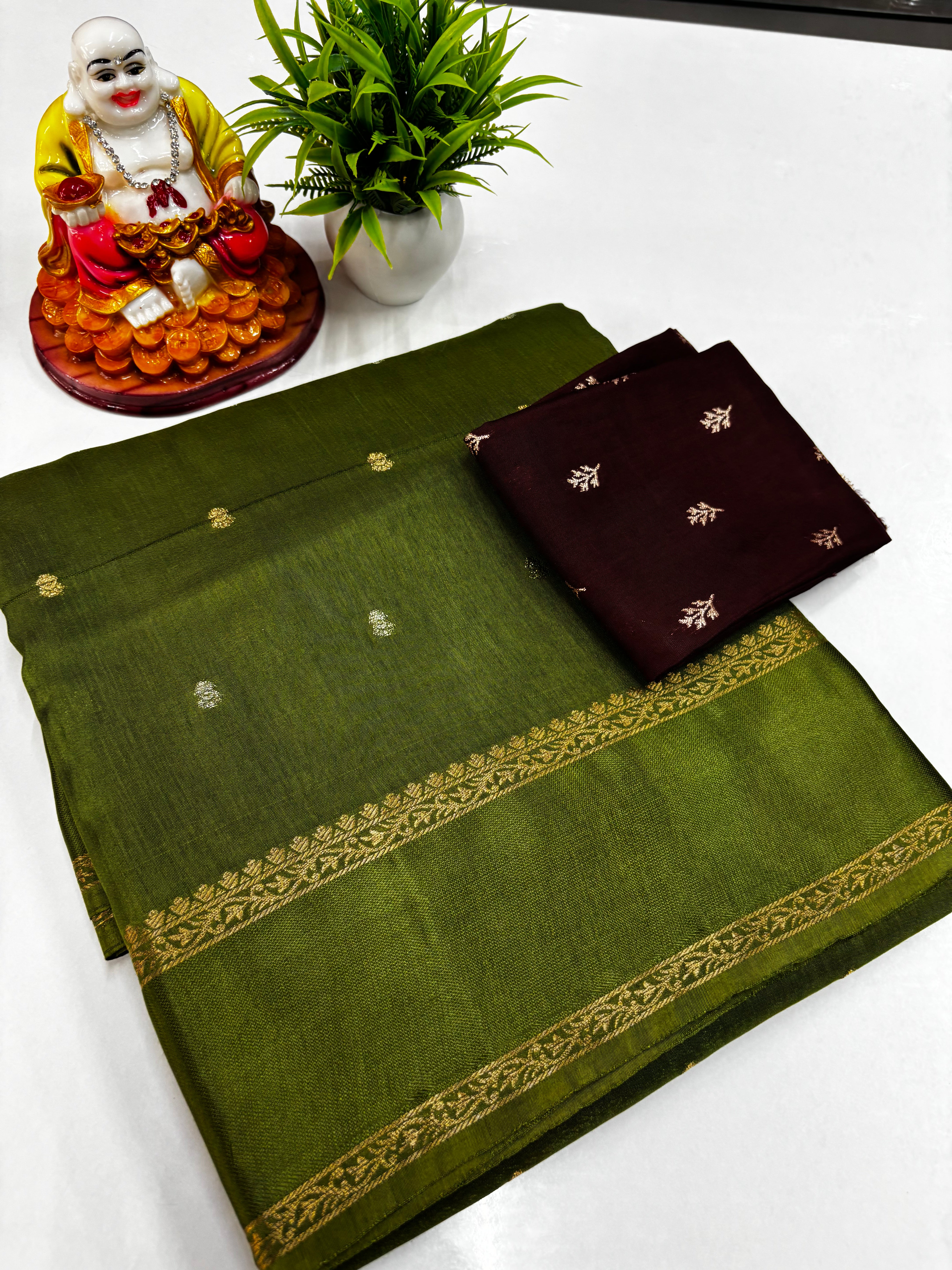 Viscose Saree with Beautiful Bentex Border & Contrast Blouse – Padmavathi Silks and Sarees