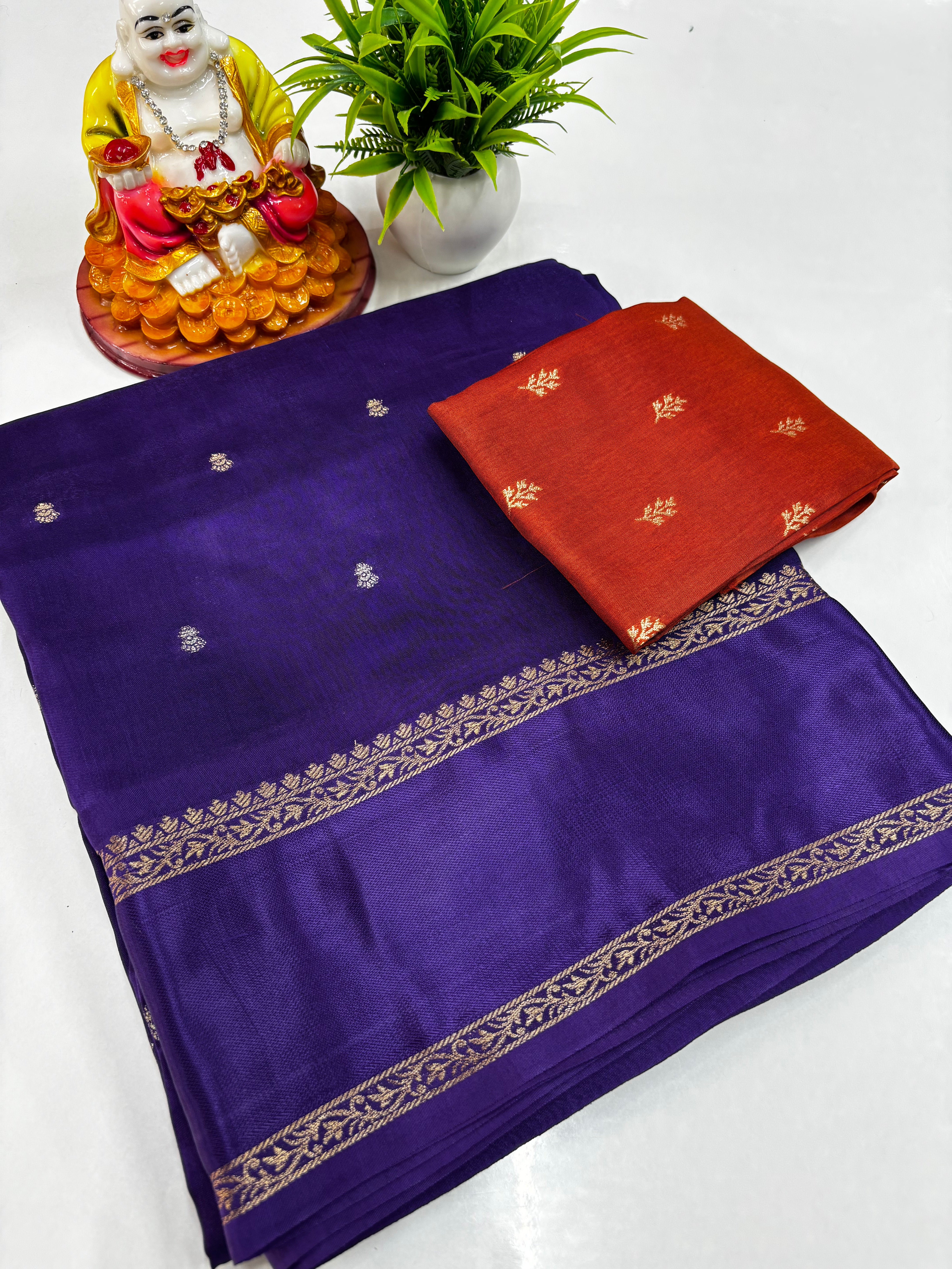 Viscose Saree with Beautiful Bentex Border & Contrast Blouse – Padmavathi Silks and Sarees