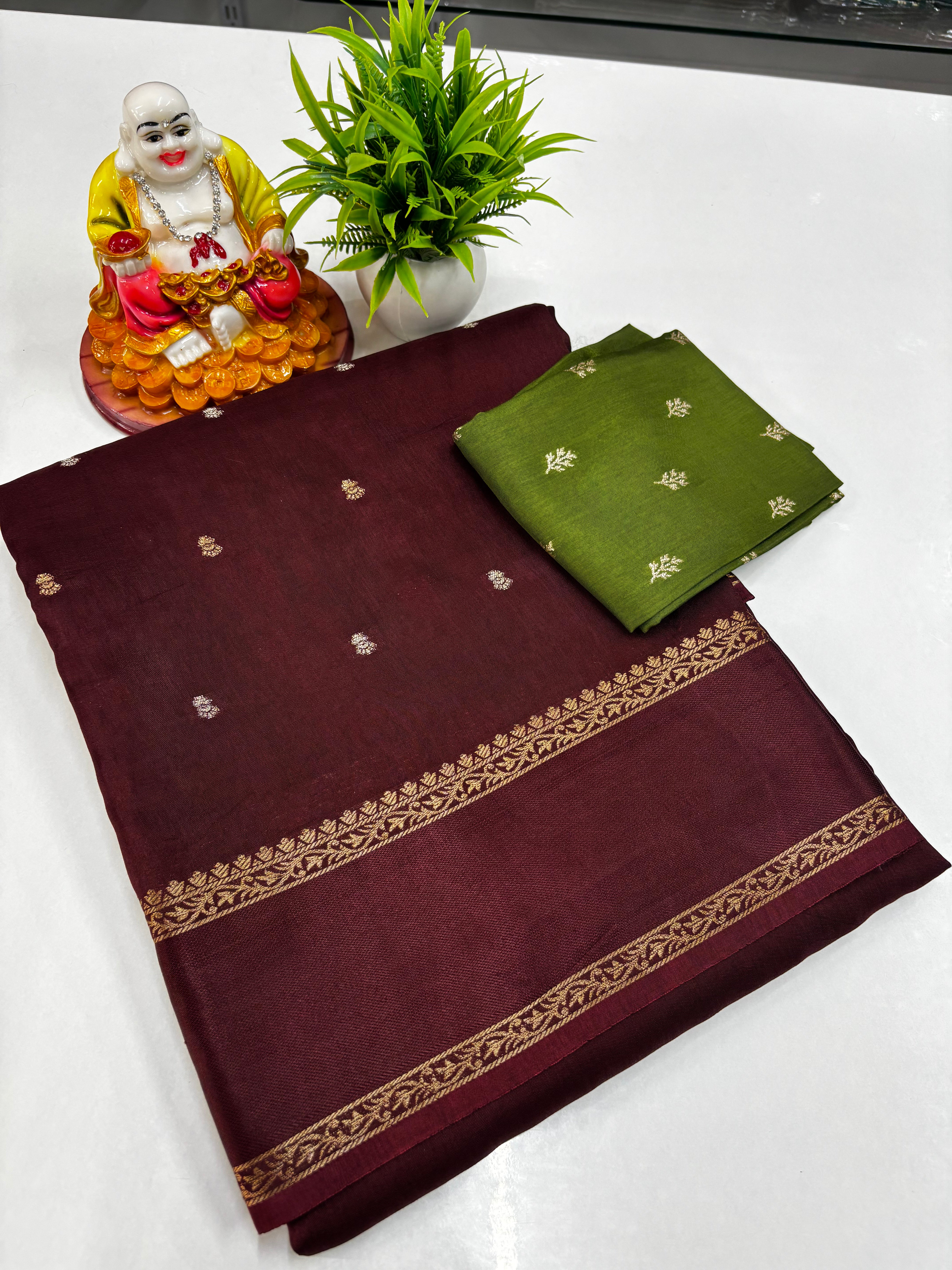Viscose Saree with Beautiful Bentex Border & Contrast Blouse – Padmavathi Silks and Sarees