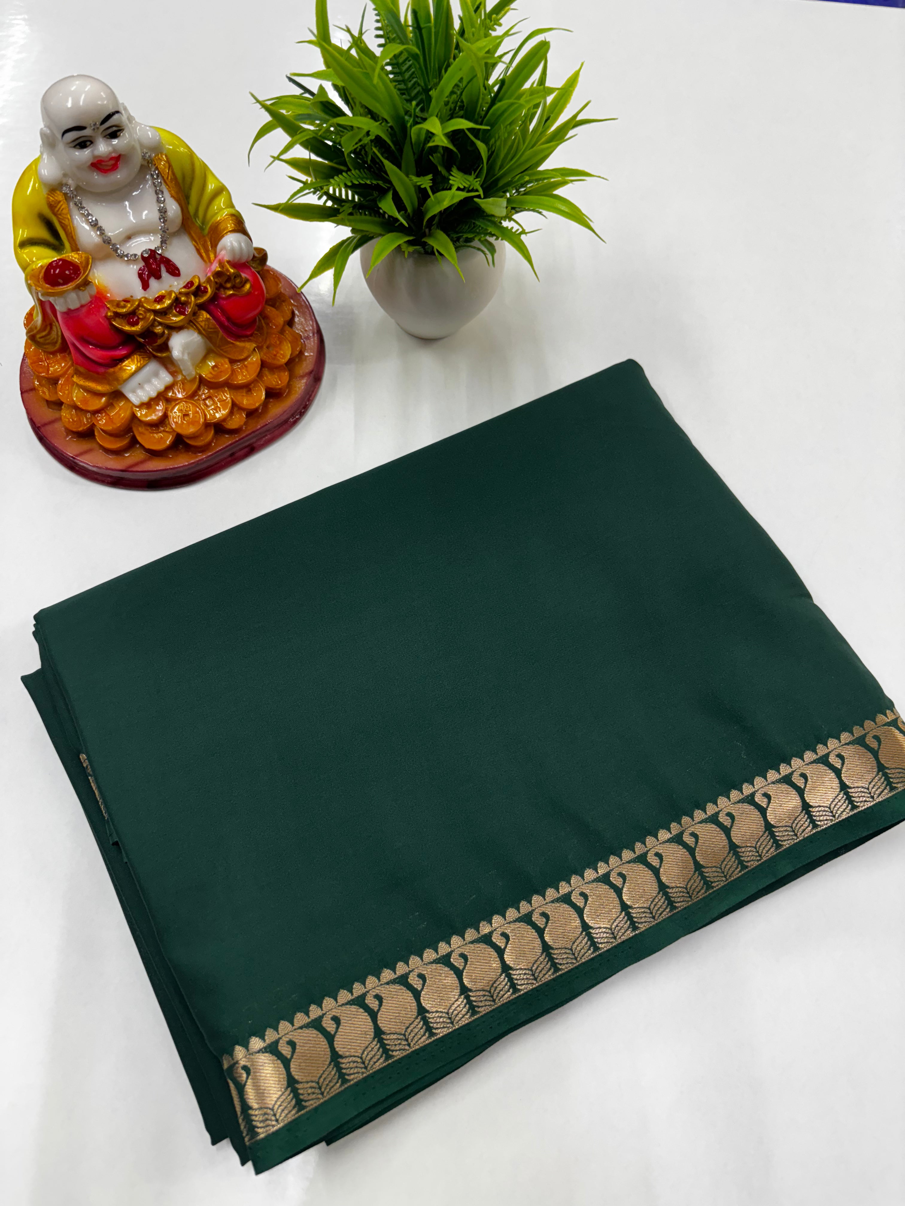 Mysore Crepe Silk Saree with Small Mango Border & Chit Pallu – Padmavathi Silks and Sarees
